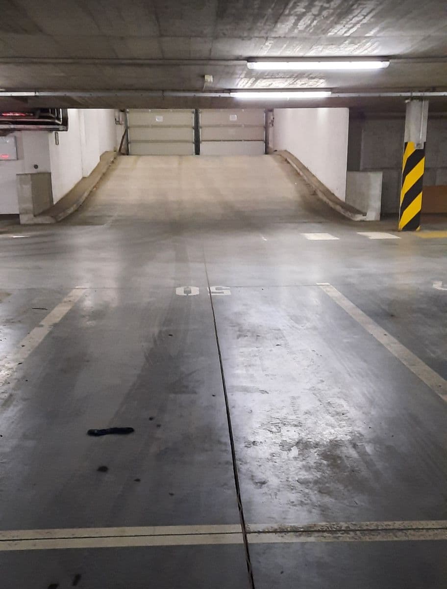 Pronájem garáže 10 m², Pod Bohdalcem I, Praha, Praha Pronájem garáže 10 m², Pod Bohdalcem I, Praha, Praha