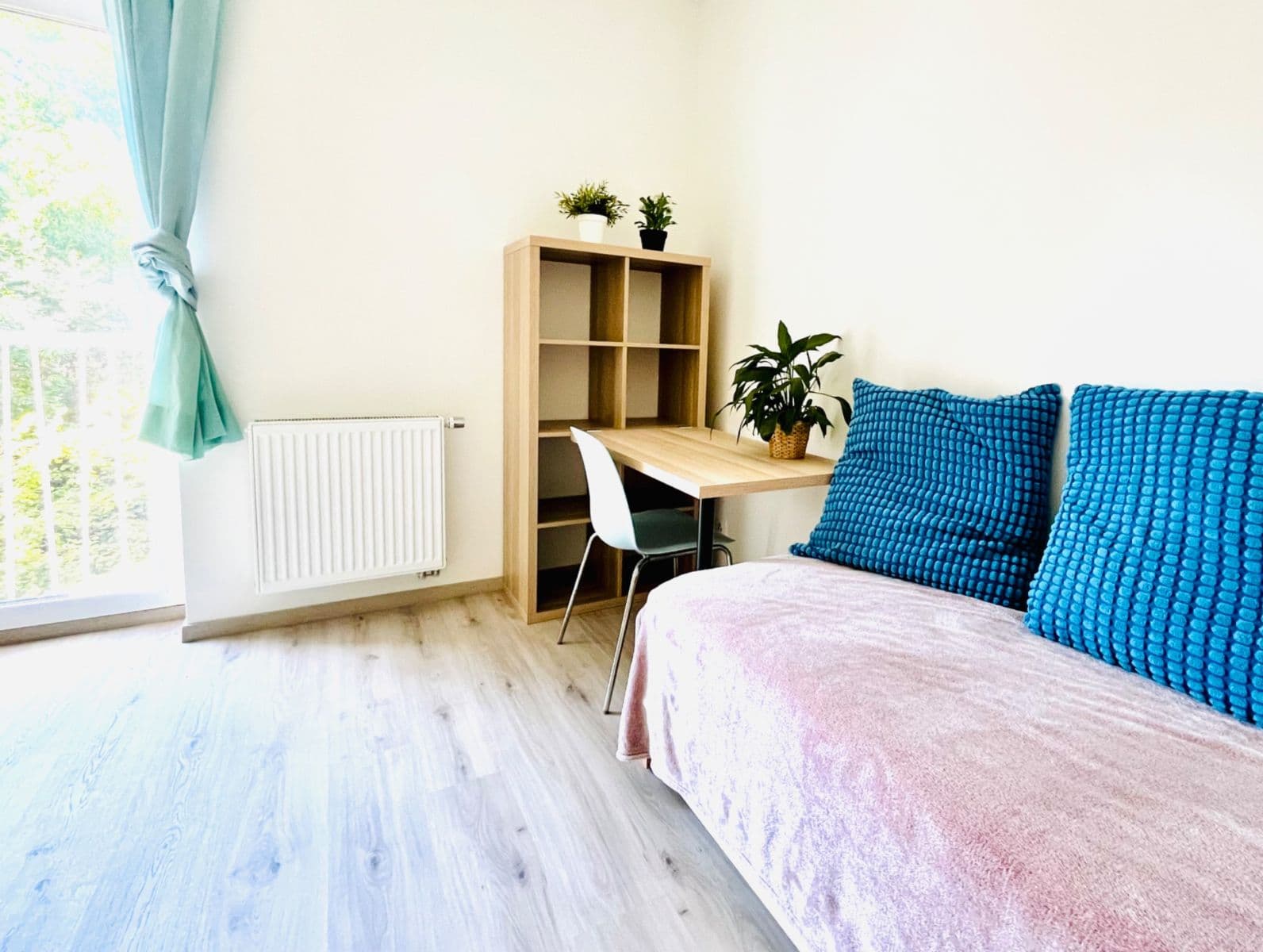 Pronájem bytu 1+kk 22 m², V Kněžívce, Tuchoměřice, Středočeský kraj Pronájem bytu 1+kk 22 m², V Kněžívce, Tuchoměřice, Středočeský kraj