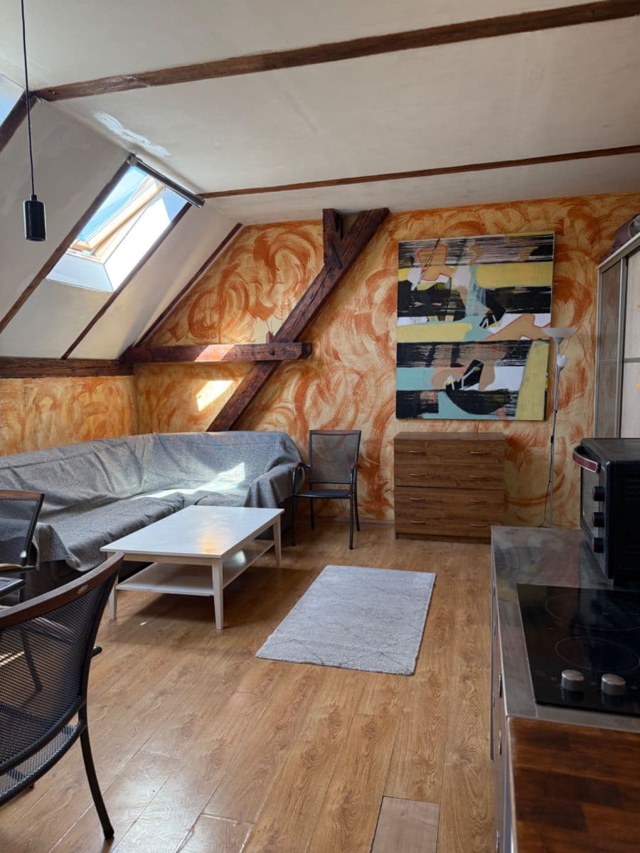 Pronájem bytu 2+1 55 m², Lehockého, Bratislava - mestská časť Staré Mesto, Bratislavský kraj Pronájem bytu 2+1 55 m², Lehockého, Bratislava - mestská časť Staré Mesto, Bratislavský kraj
