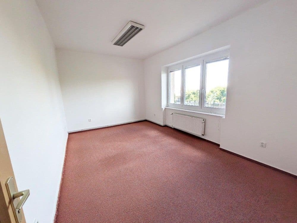 Pronájem nebytového prostoru 143 m², Jihlavská, Praha, Praha Pronájem nebytového prostoru 143 m², Jihlavská, Praha, Praha