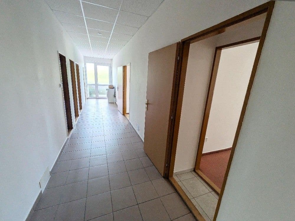Pronájem nebytového prostoru 143 m², Jihlavská, Praha, Praha Pronájem nebytového prostoru 143 m², Jihlavská, Praha, Praha