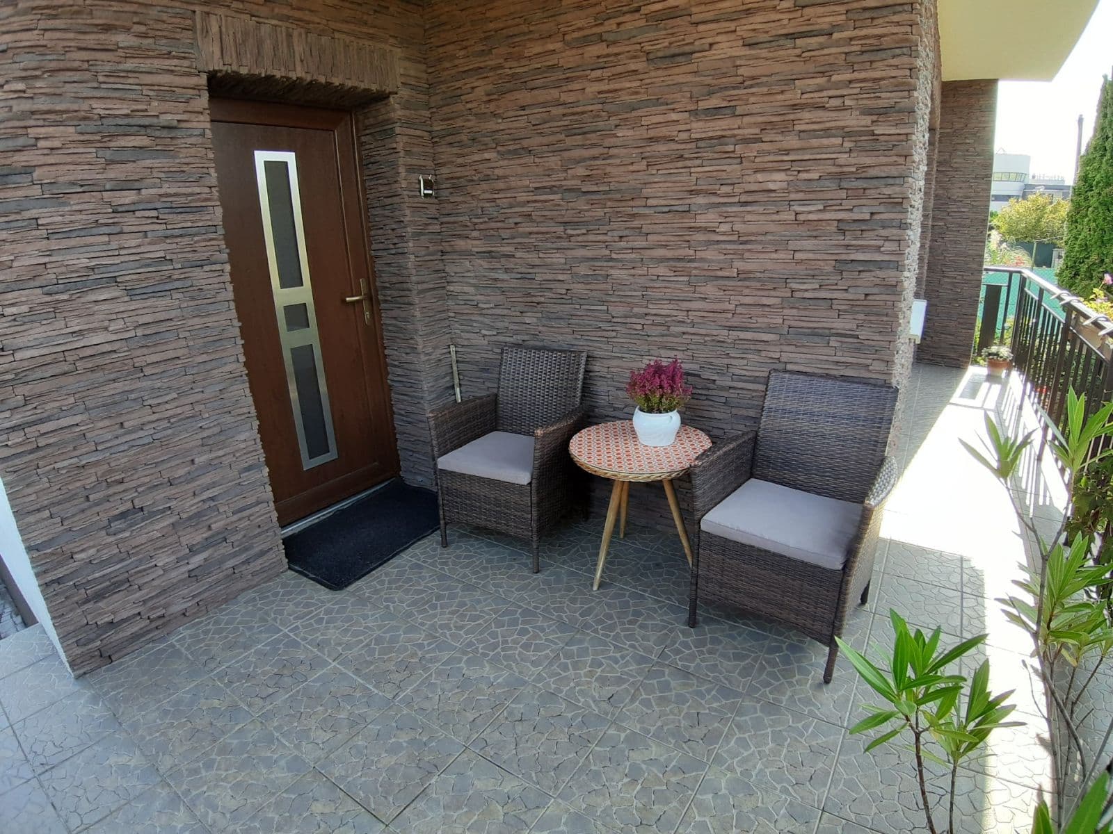 Prodej domu 354 m², pozemek 752 m², Slnečné námestie, Trenčín, Trenčiansky kraj Prodej domu 354 m², pozemek 752 m², Slnečné námestie, Trenčín, Trenčiansky kraj