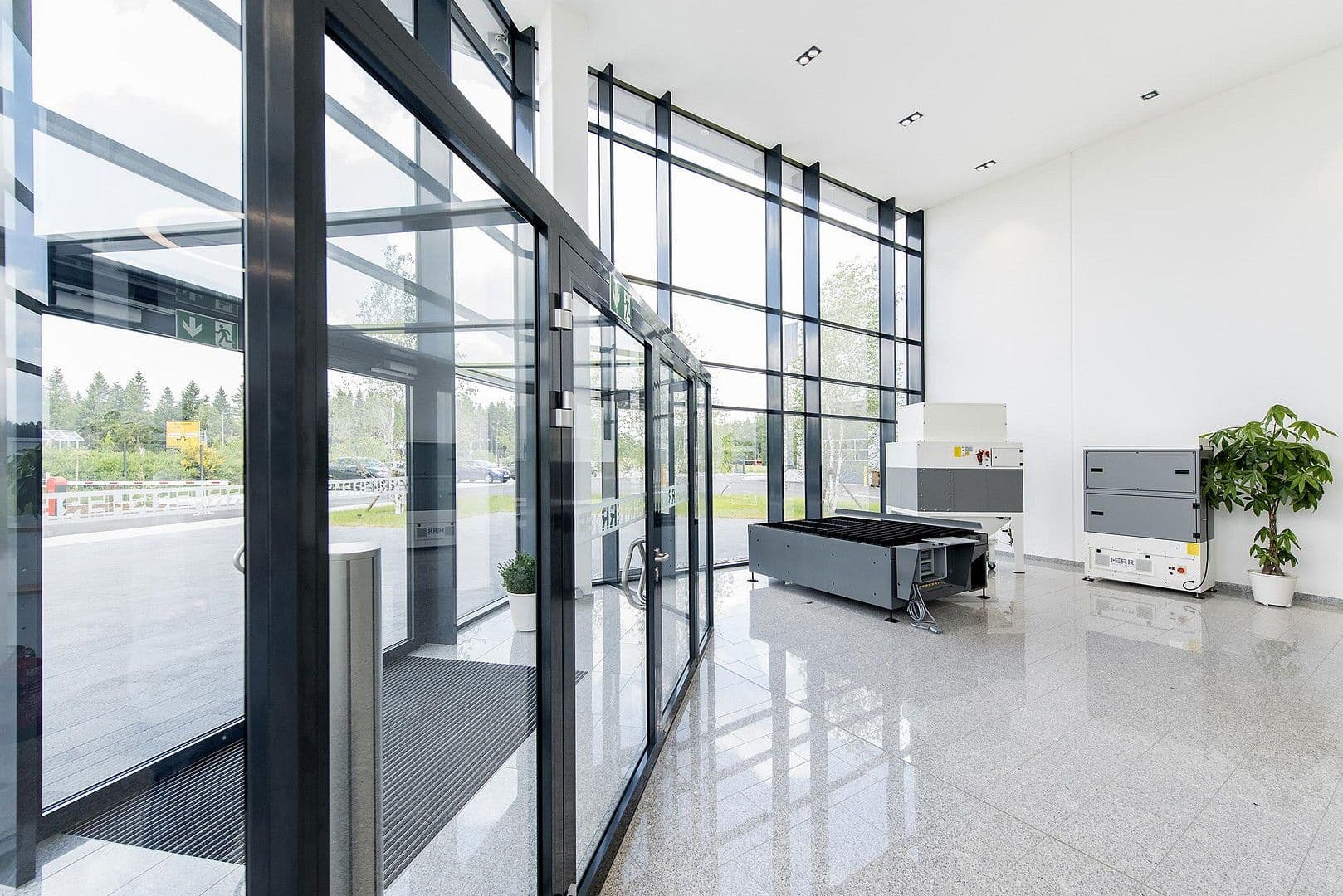Pronájem nebytového prostoru 2.208 m², Burbach, Severní Porýní-Vestfálsko Pronájem nebytového prostoru 2.208 m², Burbach, Severní Porýní-Vestfálsko