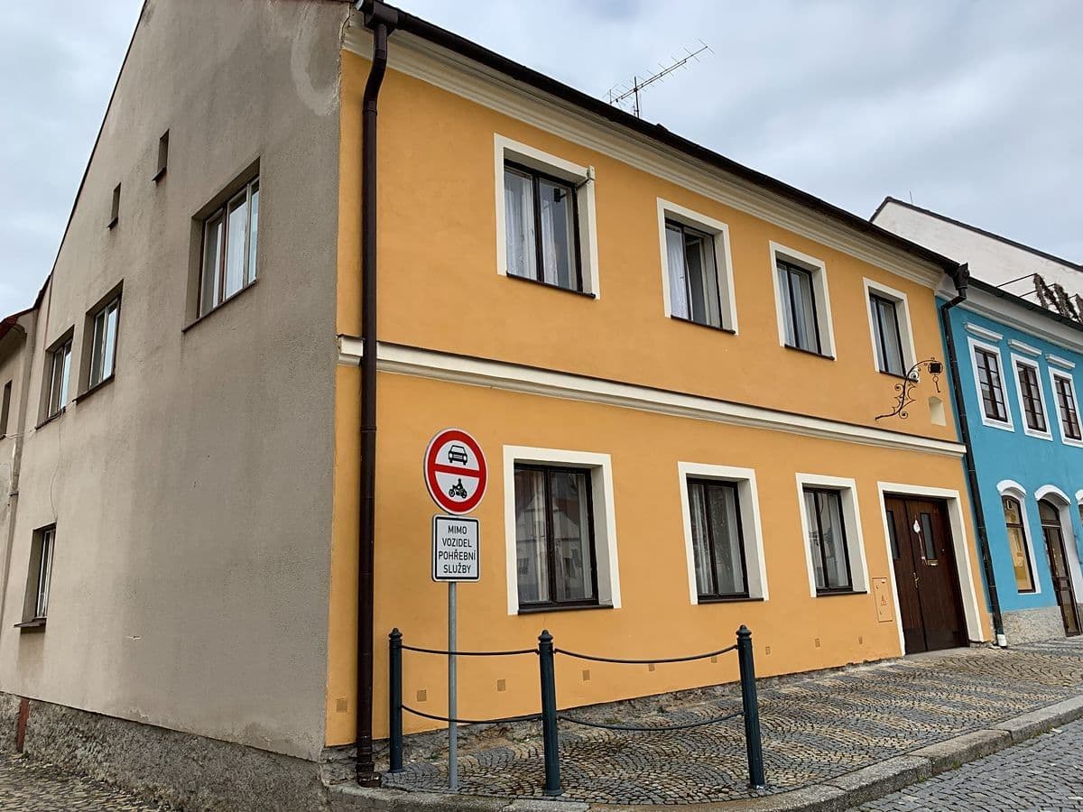 Prodej domu 275 m², pozemek 542 m², nám. T. G. Masaryka, Bechyně, Jihočeský kraj Prodej domu 275 m², pozemek 542 m², nám. T. G. Masaryka, Bechyně, Jihočeský kraj