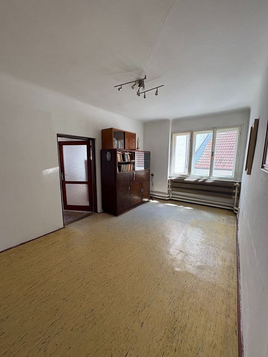 Prodej domu 275 m², pozemek 542 m², nám. T. G. Masaryka, Bechyně, Jihočeský kraj Prodej domu 275 m², pozemek 542 m², nám. T. G. Masaryka, Bechyně, Jihočeský kraj