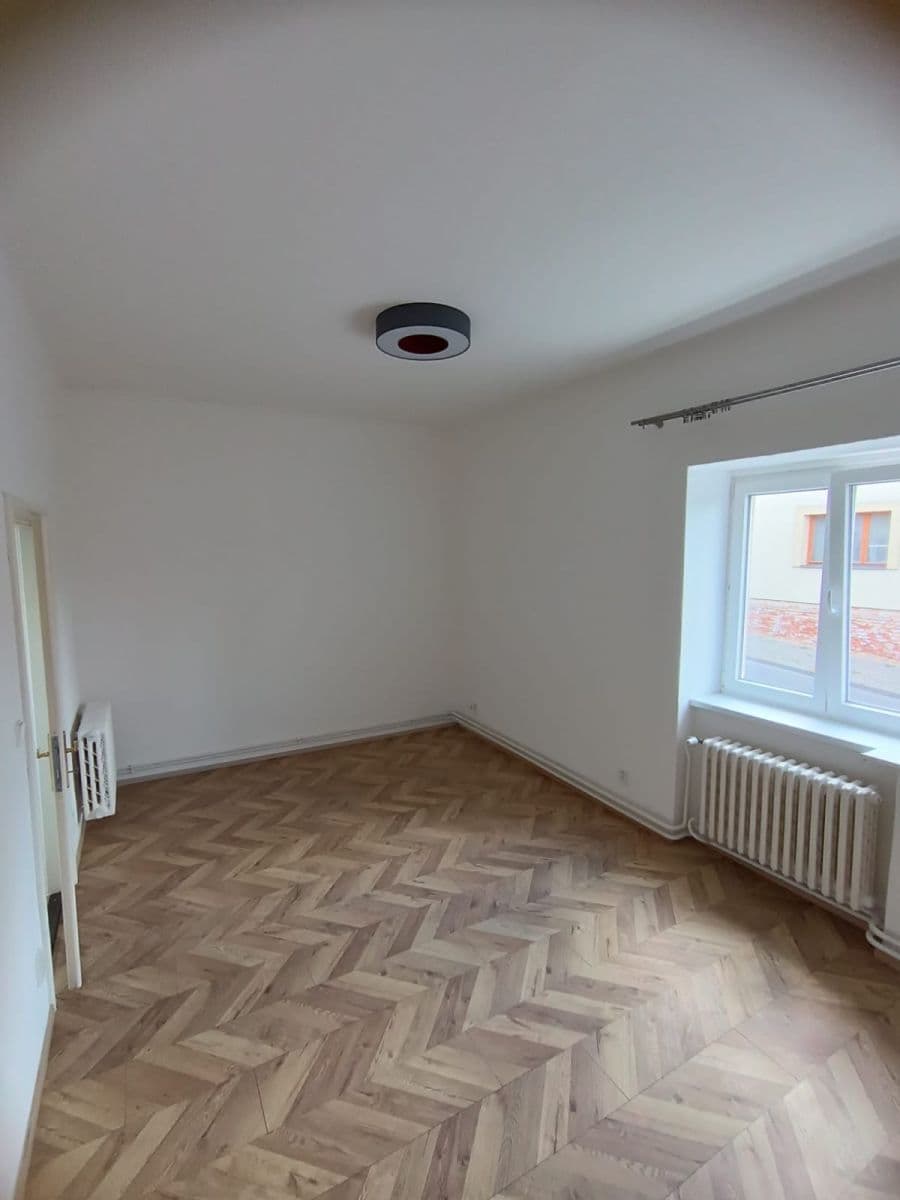 Pronájem bytu 1+1 32 m², Kučerové, Praha, Praha Pronájem bytu 1+1 32 m², Kučerové, Praha, Praha