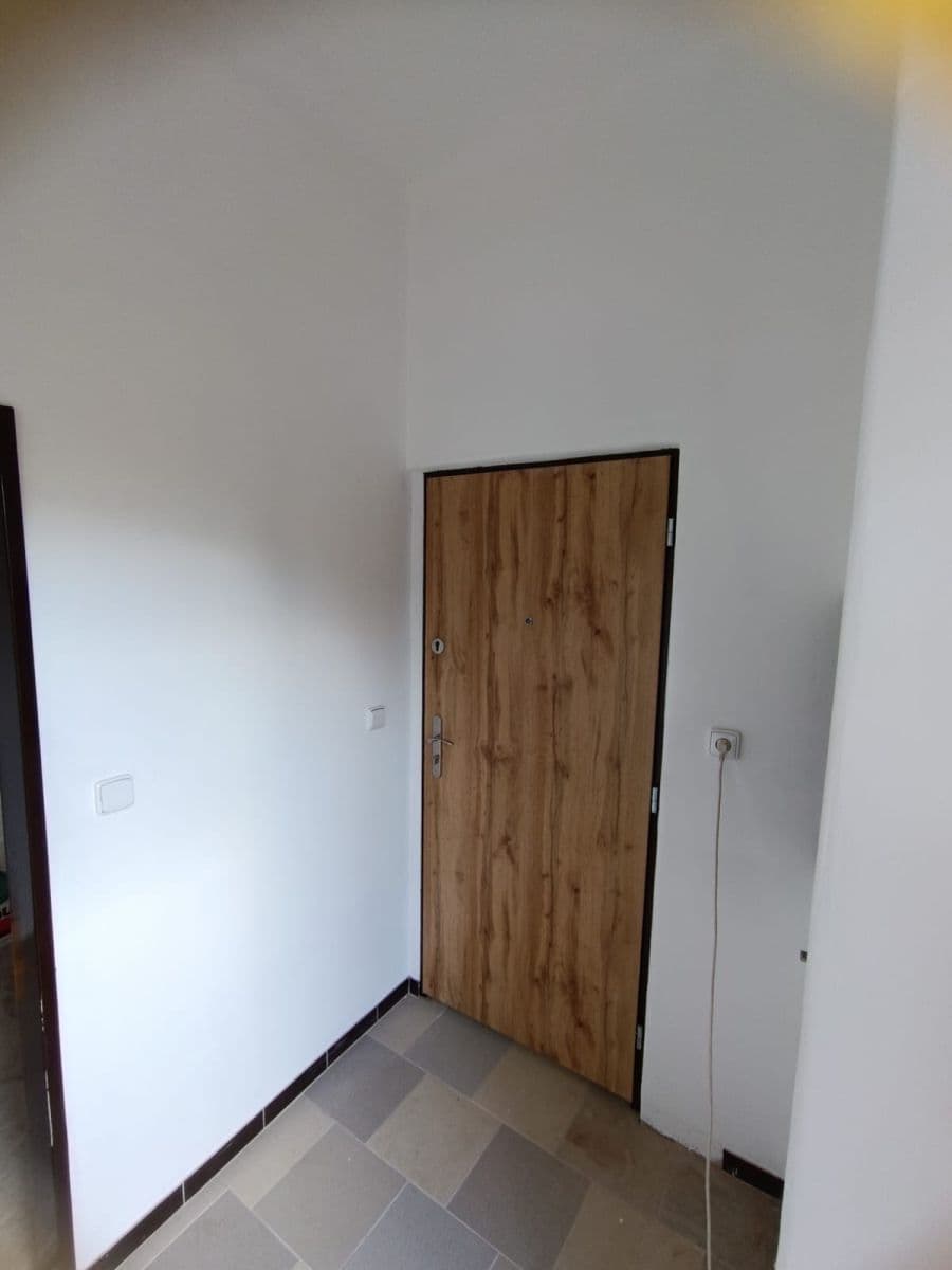 Pronájem bytu 1+1 32 m², Kučerové, Praha, Praha Pronájem bytu 1+1 32 m², Kučerové, Praha, Praha