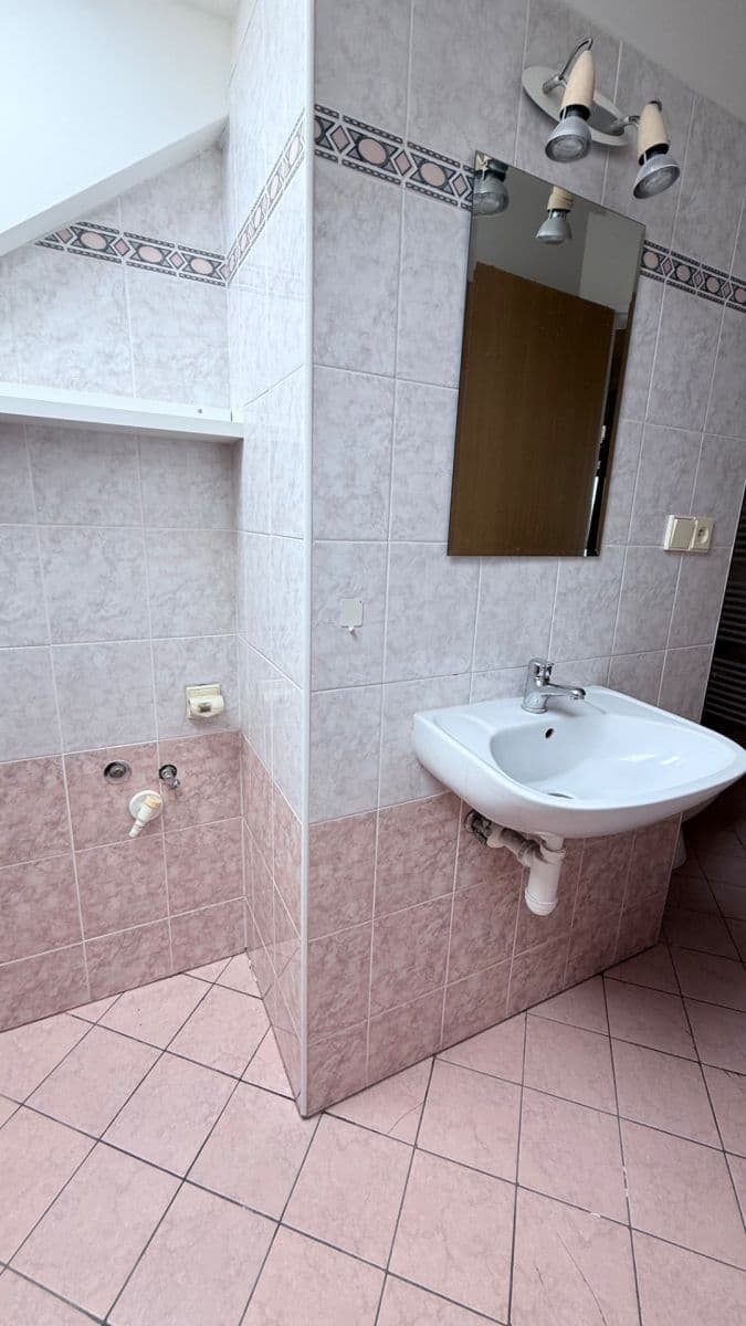 Pronájem bytu 3+kk 65 m², Dr. Marodyho, Praha, Praha Pronájem bytu 3+kk 65 m², Dr. Marodyho, Praha, Praha