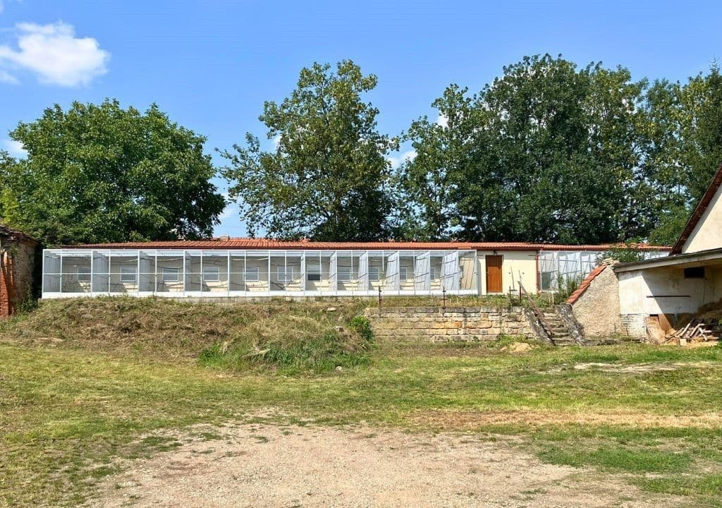 Prodej domu 207 m², pozemek 4.339 m², Černuc, Středočeský kraj Prodej domu 207 m², pozemek 4.339 m², Černuc, Středočeský kraj