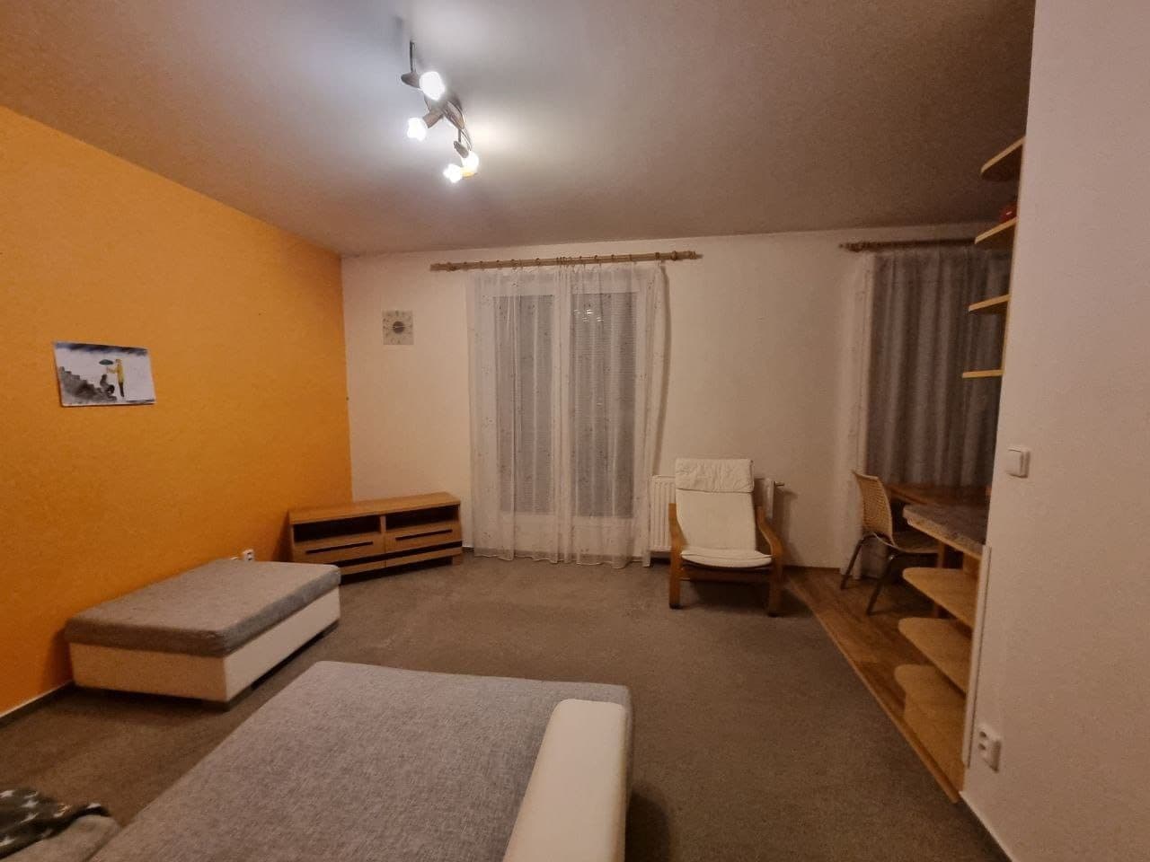 Pronájem bytu 2+kk 49 m², Nad Údolím, Husinec, Středočeský kraj Pronájem bytu 2+kk 49 m², Nad Údolím, Husinec, Středočeský kraj