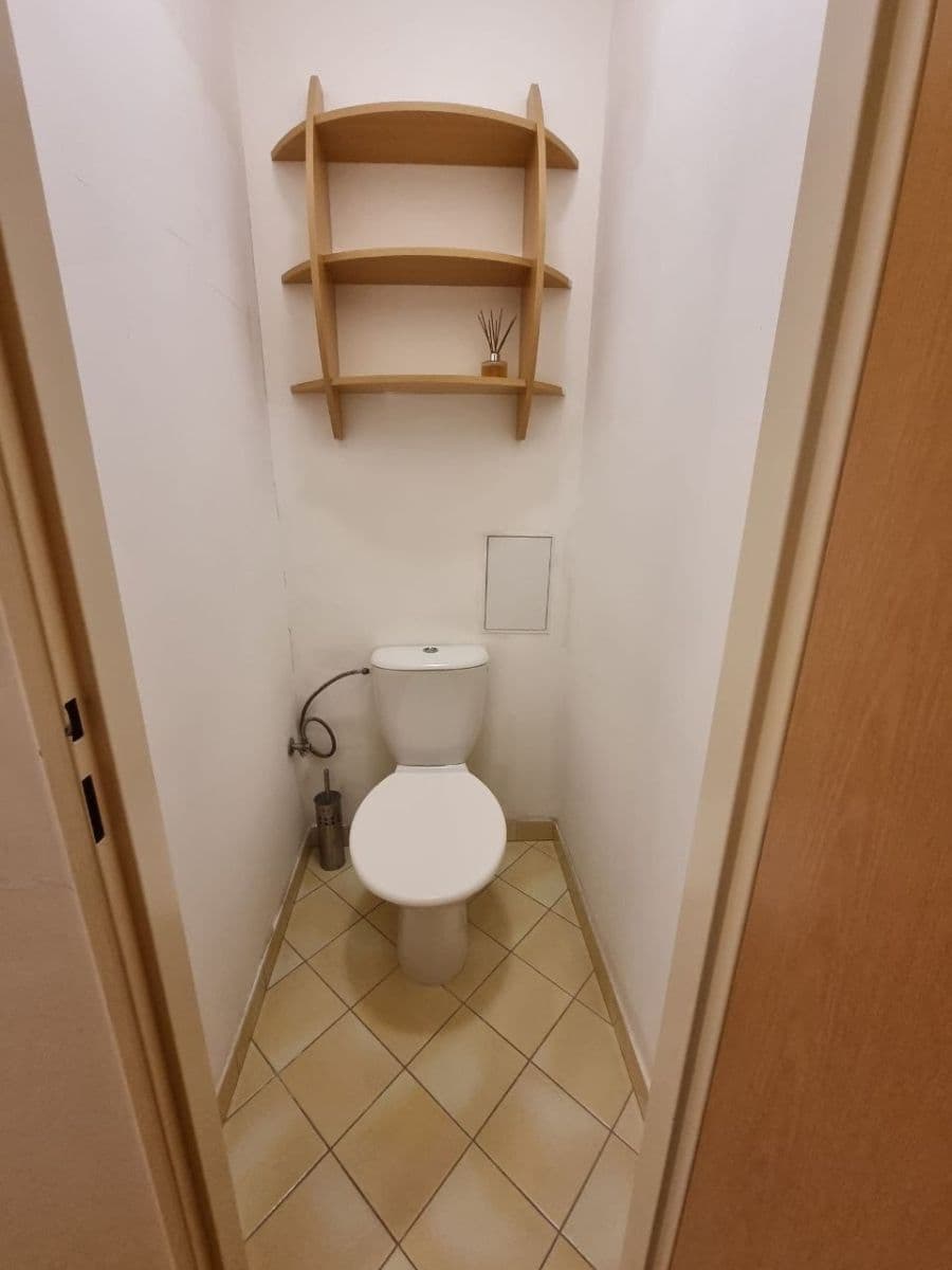 Pronájem bytu 2+kk 49 m², Nad Údolím, Husinec, Středočeský kraj Pronájem bytu 2+kk 49 m², Nad Údolím, Husinec, Středočeský kraj