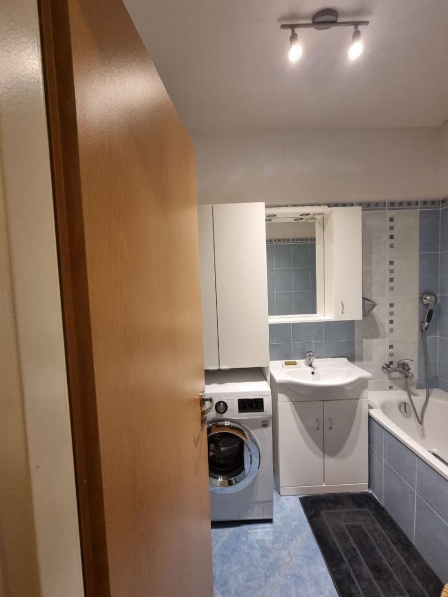 Pronájem bytu 2+kk 49 m², Nad Údolím, Husinec, Středočeský kraj Pronájem bytu 2+kk 49 m², Nad Údolím, Husinec, Středočeský kraj