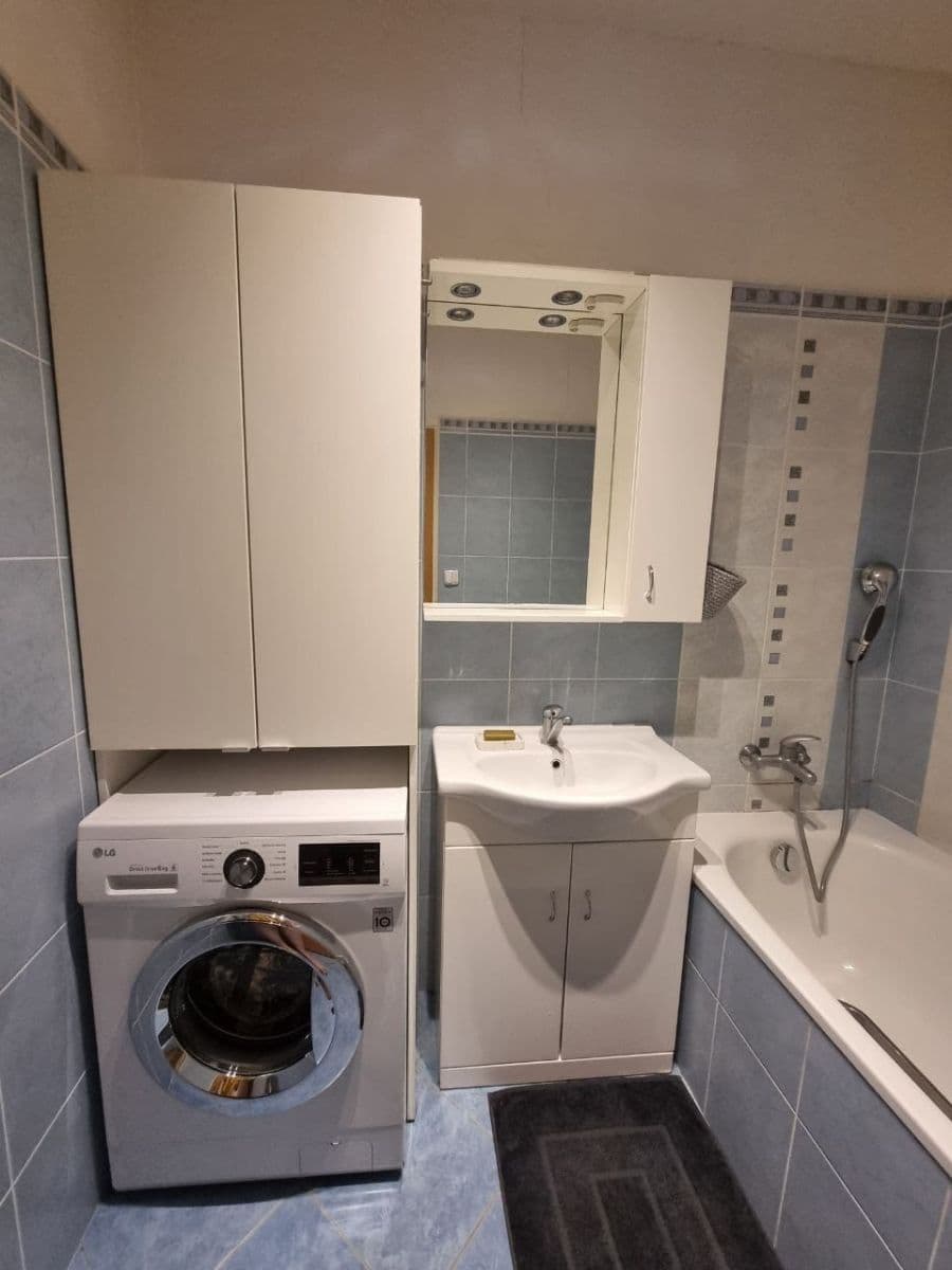 Pronájem bytu 2+kk 49 m², Nad Údolím, Husinec, Středočeský kraj Pronájem bytu 2+kk 49 m², Nad Údolím, Husinec, Středočeský kraj