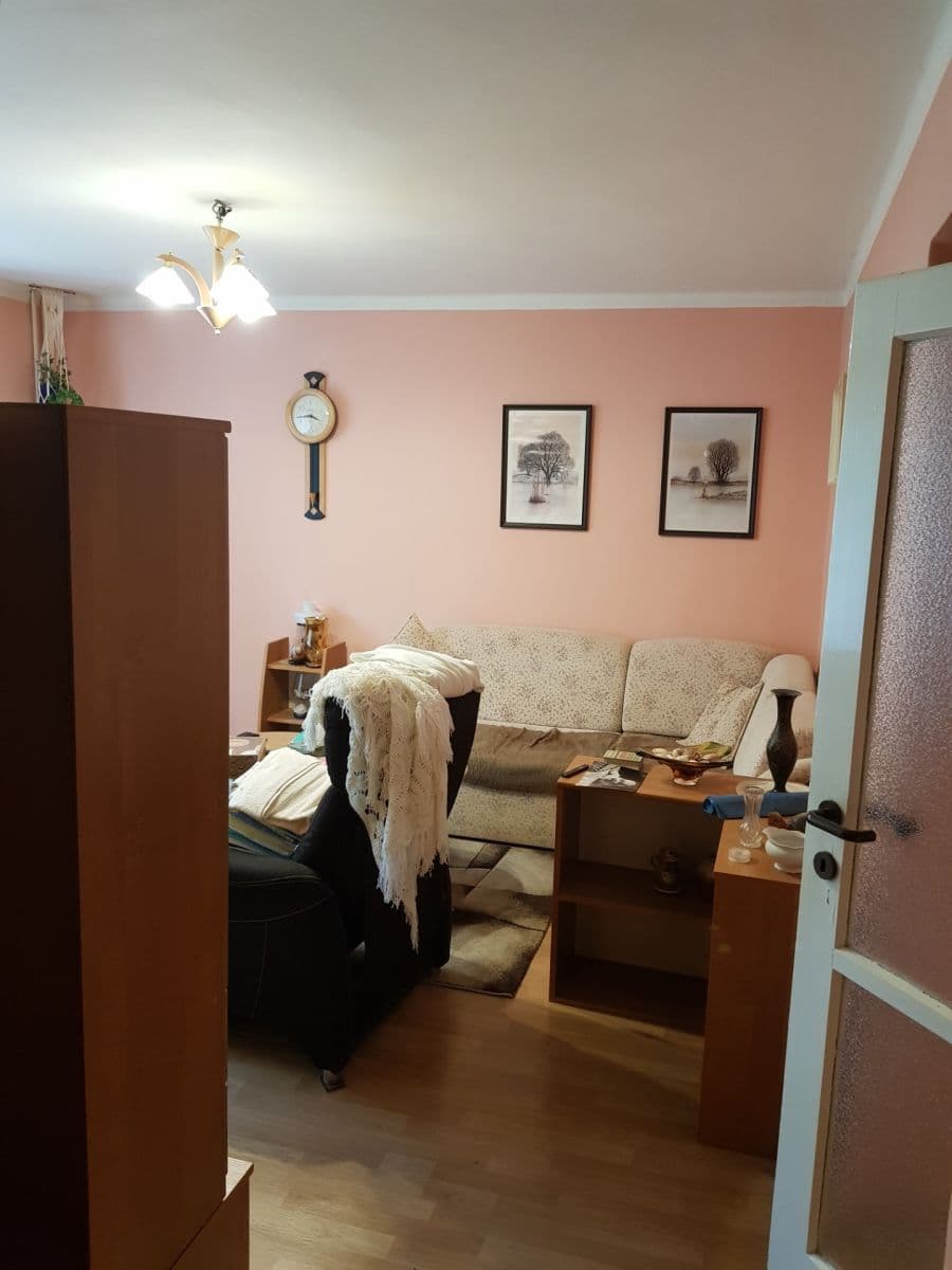 Pronájem bytu 1+1 50 m², Jednoty, Sokolov, Karlovarský kraj Pronájem bytu 1+1 50 m², Jednoty, Sokolov, Karlovarský kraj