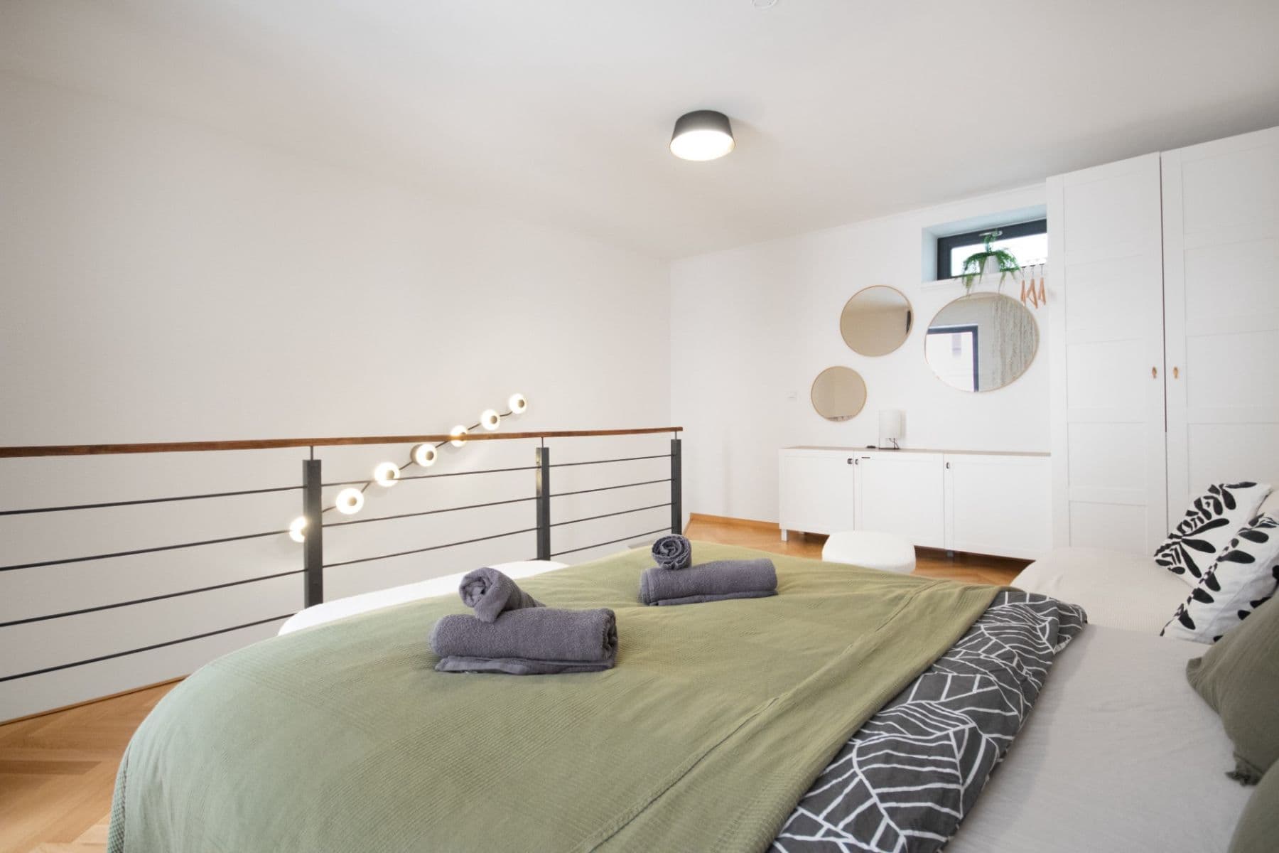 Pronájem bytu 2+kk 46 m², Pernerova, Praha, Praha Pronájem bytu 2+kk 46 m², Pernerova, Praha, Praha