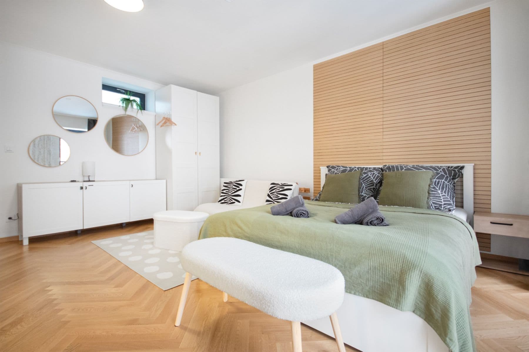 Pronájem bytu 2+kk 46 m², Pernerova, Praha, Praha Pronájem bytu 2+kk 46 m², Pernerova, Praha, Praha