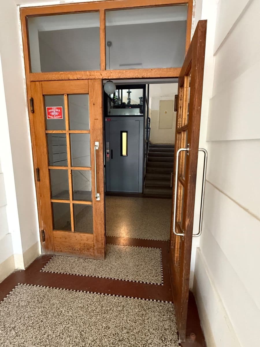 Pronájem bytu 1+kk 41 m², Kostelní, Praha, Praha Pronájem bytu 1+kk 41 m², Kostelní, Praha, Praha