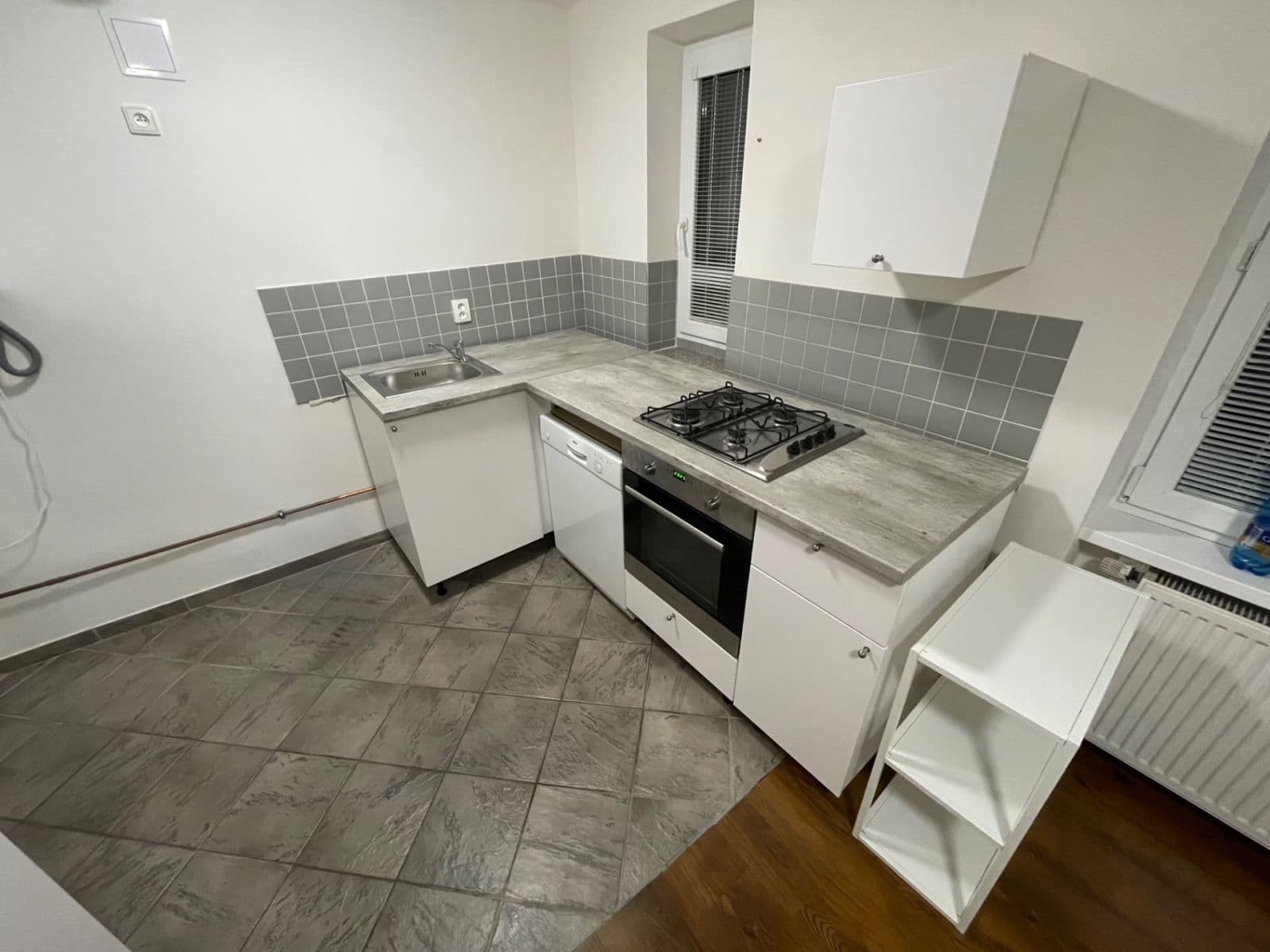 Pronájem bytu 3+kk 70 m², Čechova, Chomutov, Ústecký kraj Pronájem bytu 3+kk 70 m², Čechova, Chomutov, Ústecký kraj