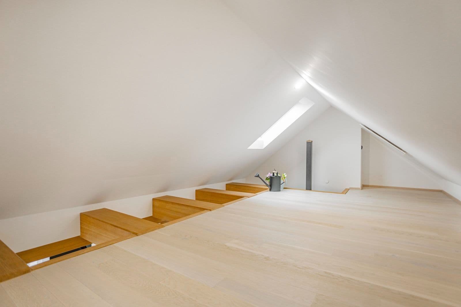 Pronájem bytu 3+kk 105 m², Čechova, Kralupy nad Vltavou, Středočeský kraj Pronájem bytu 3+kk 105 m², Čechova, Kralupy nad Vltavou, Středočeský kraj