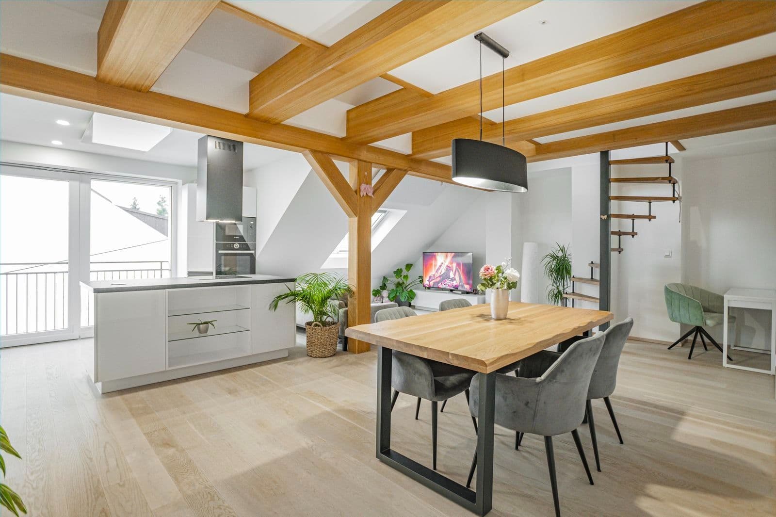 Pronájem bytu 3+kk 105 m², Čechova, Kralupy nad Vltavou, Středočeský kraj Pronájem bytu 3+kk 105 m², Čechova, Kralupy nad Vltavou, Středočeský kraj