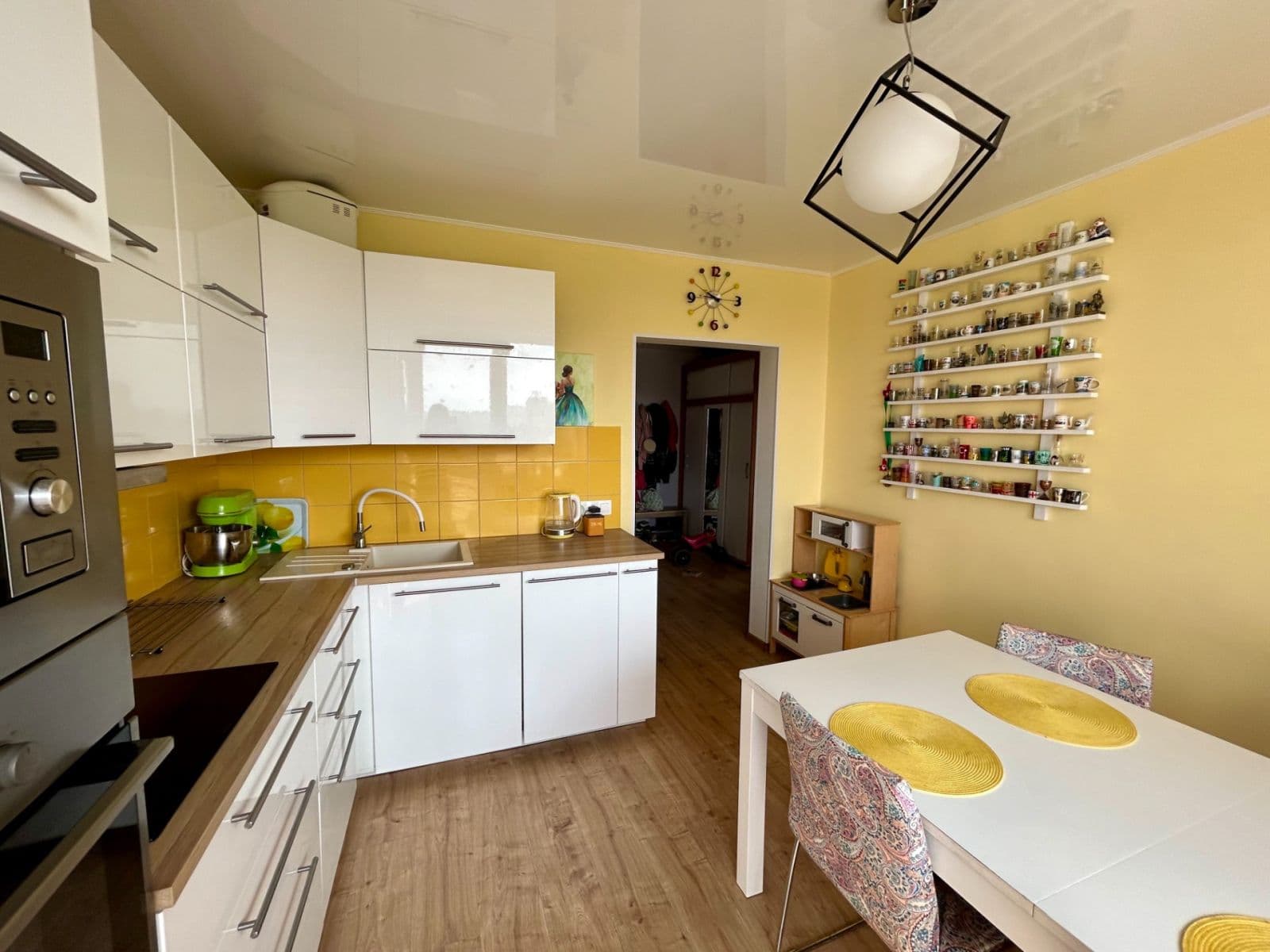 Pronájem bytu 3+1 70 m², Černého, Praha, Praha Pronájem bytu 3+1 70 m², Černého, Praha, Praha