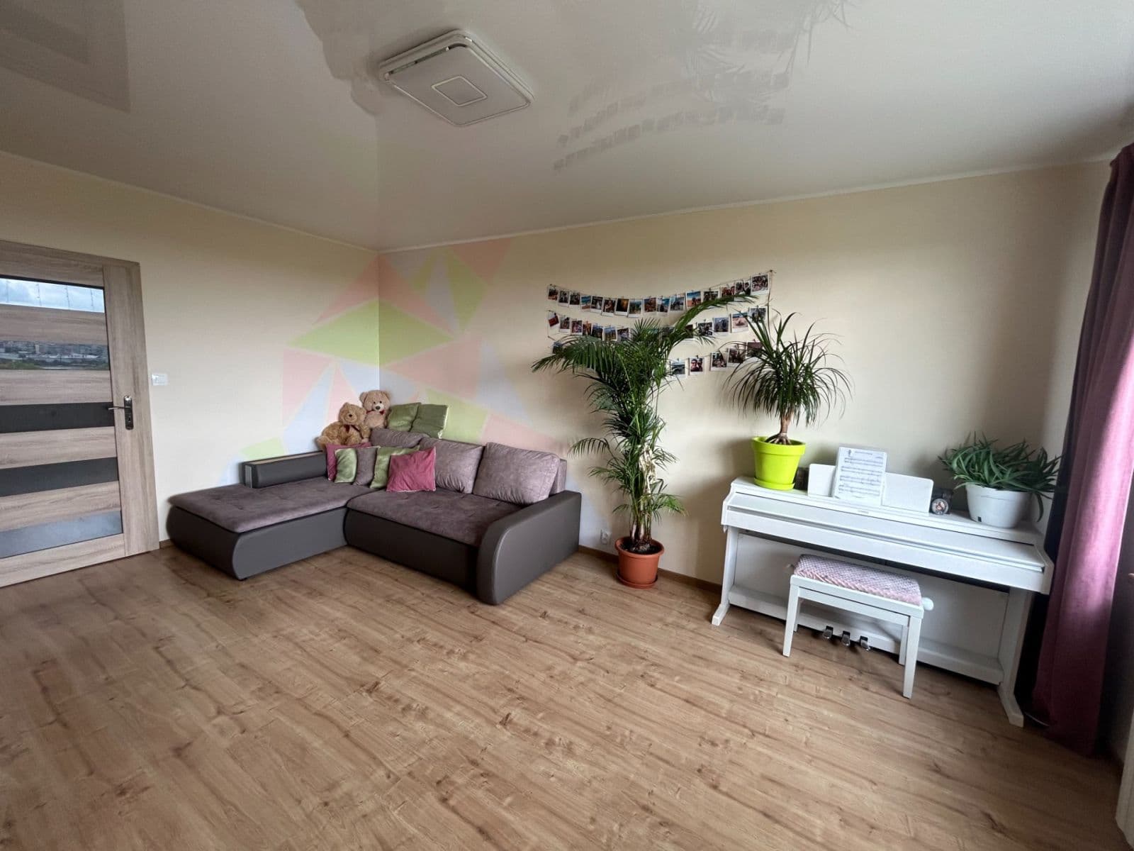 Pronájem bytu 3+1 70 m², Černého, Praha, Praha Pronájem bytu 3+1 70 m², Černého, Praha, Praha