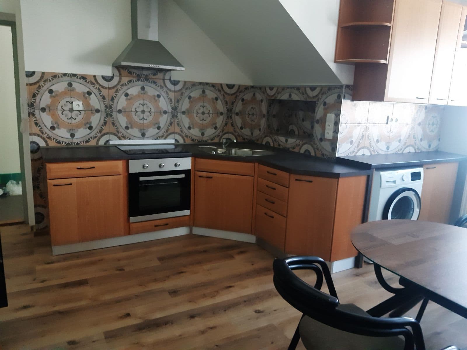 Pronájem bytu 3+kk 90 m², Hrozňatova, Brno, Jihomoravský kraj Pronájem bytu 3+kk 90 m², Hrozňatova, Brno, Jihomoravský kraj