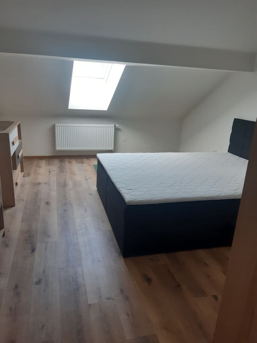 Pronájem bytu 3+kk 90 m², Hrozňatova, Brno, Jihomoravský kraj Pronájem bytu 3+kk 90 m², Hrozňatova, Brno, Jihomoravský kraj