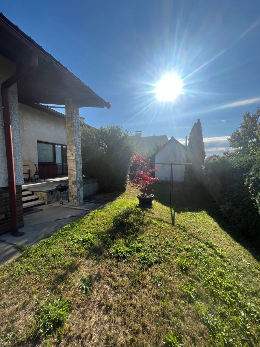 Prodej domu 211 m², pozemek 814 m², K Blahobytu, Srch, Pardubický kraj Prodej domu 211 m², pozemek 814 m², K Blahobytu, Srch, Pardubický kraj