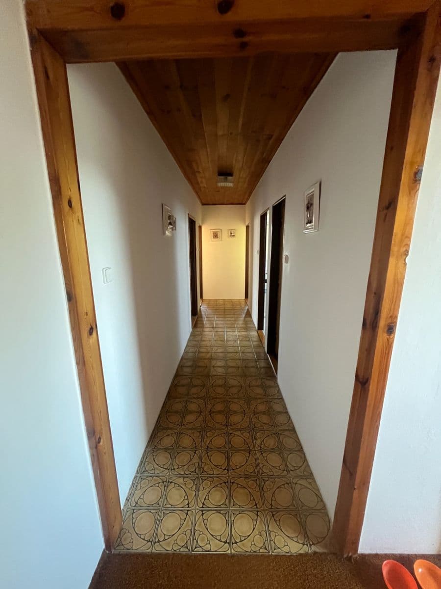 Prodej domu 211 m², pozemek 814 m², K Blahobytu, Srch, Pardubický kraj Prodej domu 211 m², pozemek 814 m², K Blahobytu, Srch, Pardubický kraj