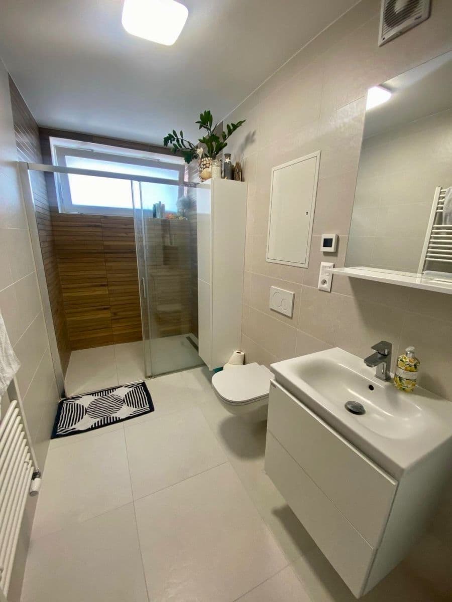 Prodej bytu 2+1 68 m², Pod Dráhami, Zvolen, Banskobystrický kraj Prodej bytu 2+1 68 m², Pod Dráhami, Zvolen, Banskobystrický kraj