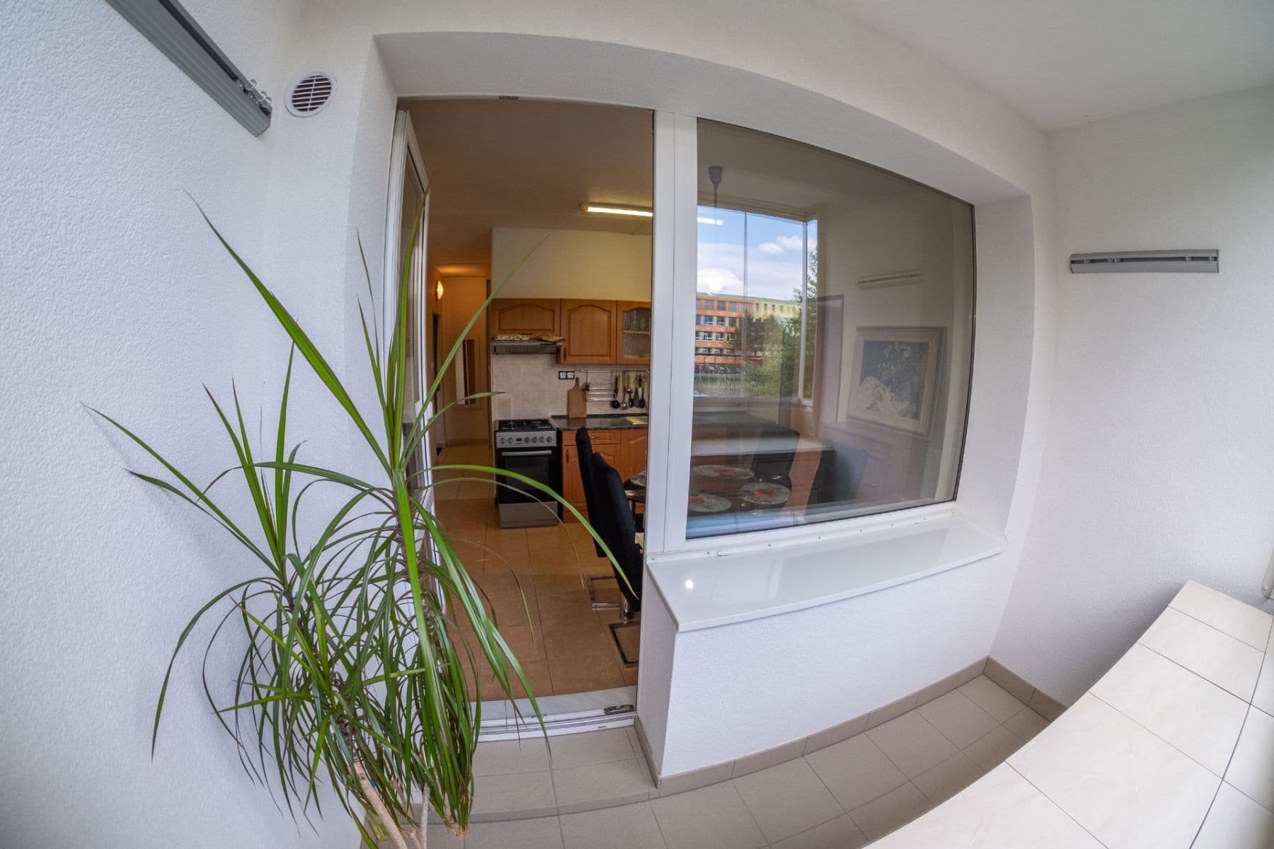 Prodej bytu 3+1 71 m², U Koupaliště, Karlovy Vary, Karlovarský kraj Prodej bytu 3+1 71 m², U Koupaliště, Karlovy Vary, Karlovarský kraj