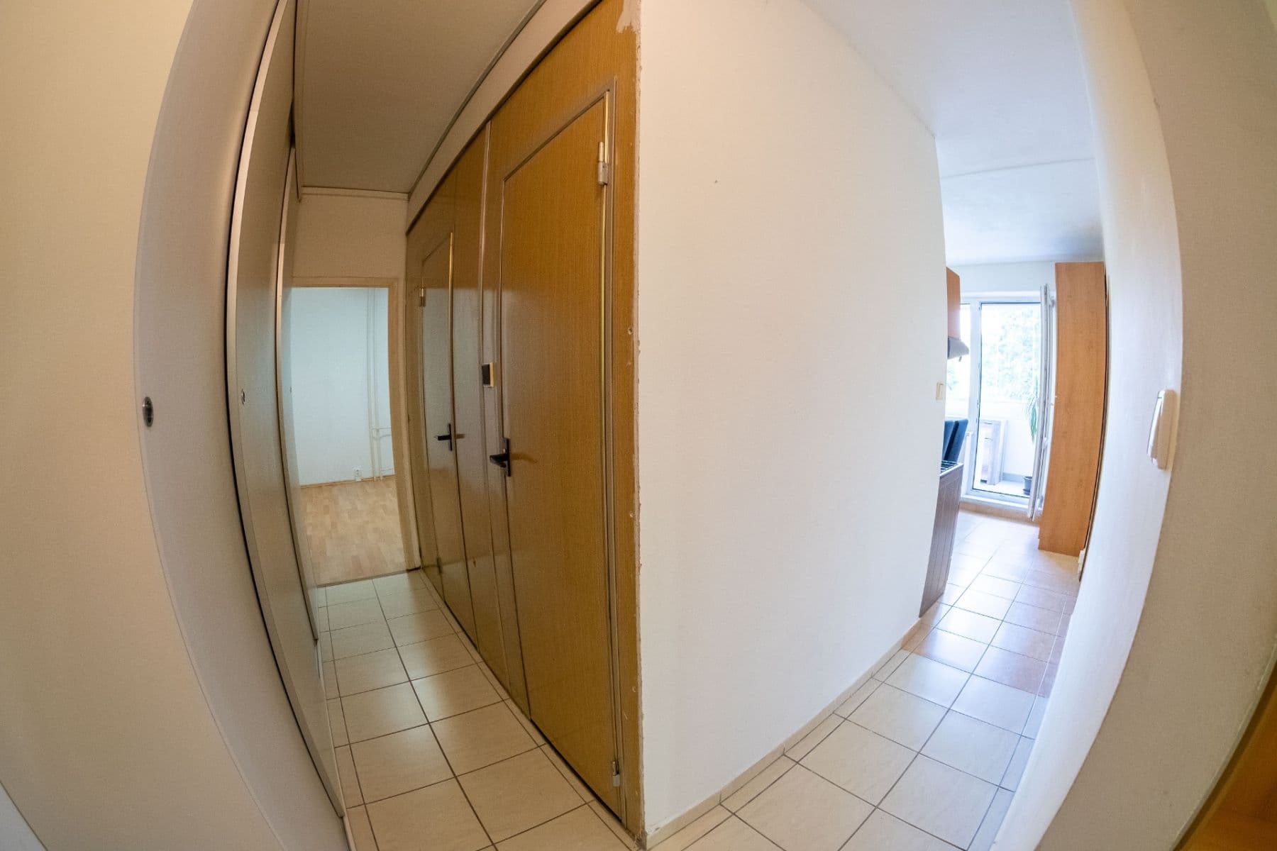 Prodej bytu 3+1 71 m², U Koupaliště, Karlovy Vary, Karlovarský kraj Prodej bytu 3+1 71 m², U Koupaliště, Karlovy Vary, Karlovarský kraj