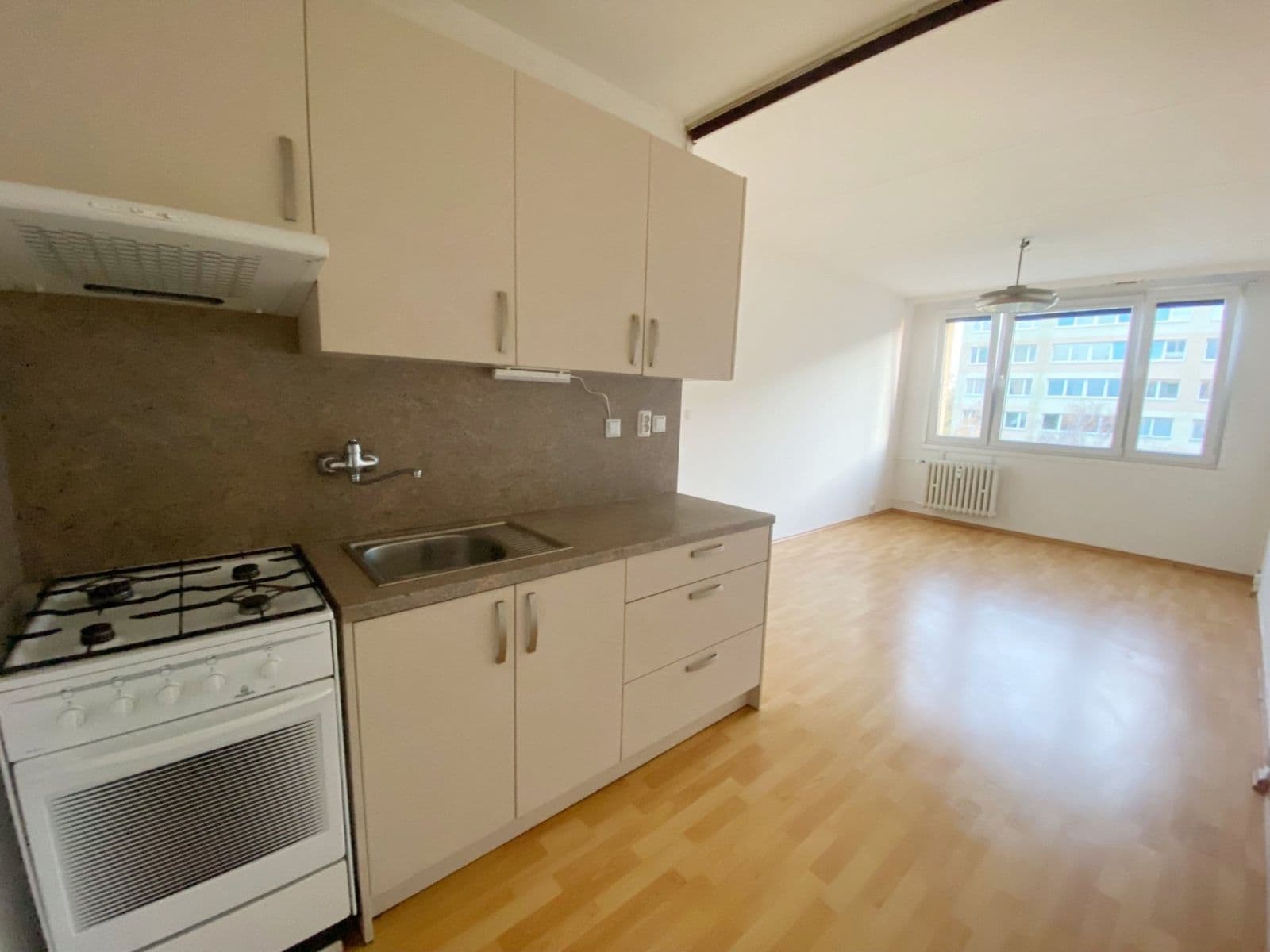 Pronájem bytu 2+kk 40 m², Jetelová, Praha, Praha Pronájem bytu 2+kk 40 m², Jetelová, Praha, Praha