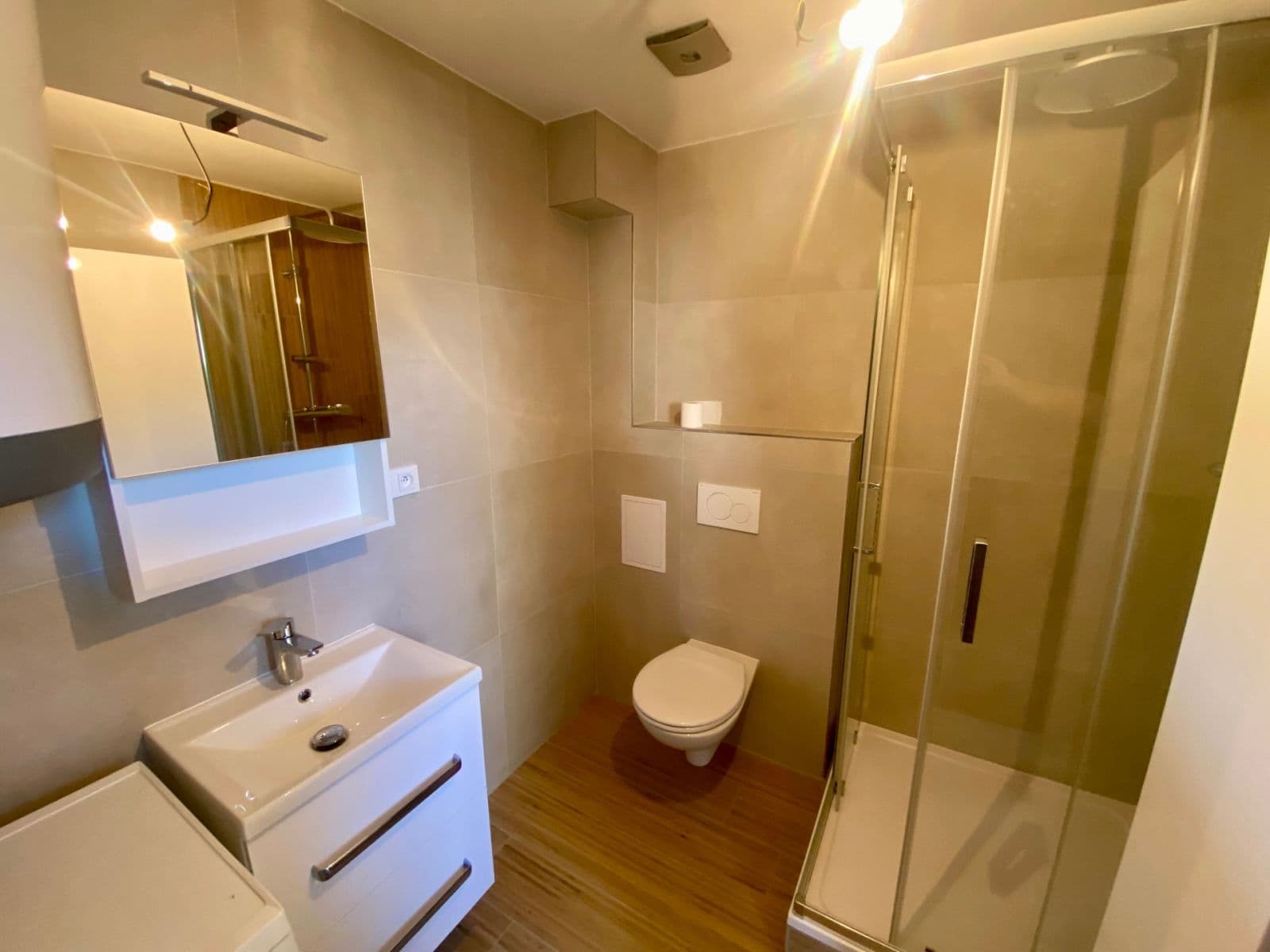 Pronájem bytu 1+kk 35 m², Dalovická, Praha, Praha Pronájem bytu 1+kk 35 m², Dalovická, Praha, Praha