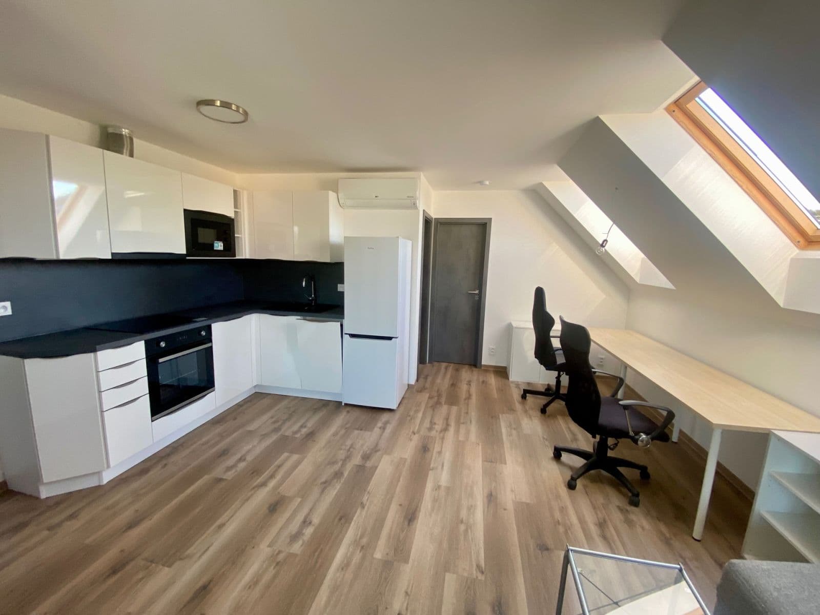 Pronájem bytu 1+kk 35 m², Dalovická, Praha, Praha Pronájem bytu 1+kk 35 m², Dalovická, Praha, Praha