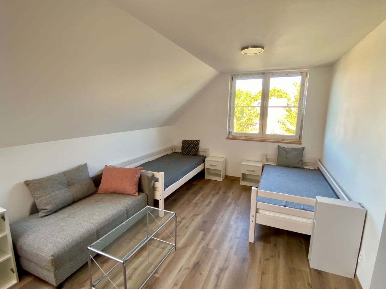 Pronájem bytu 1+kk 35 m², Dalovická, Praha, Praha Pronájem bytu 1+kk 35 m², Dalovická, Praha, Praha