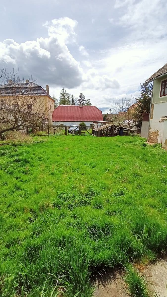 Prodej domu 74 m², pozemek 2.329 m², Hořesedly, Středočeský kraj Prodej domu 74 m², pozemek 2.329 m², Hořesedly, Středočeský kraj