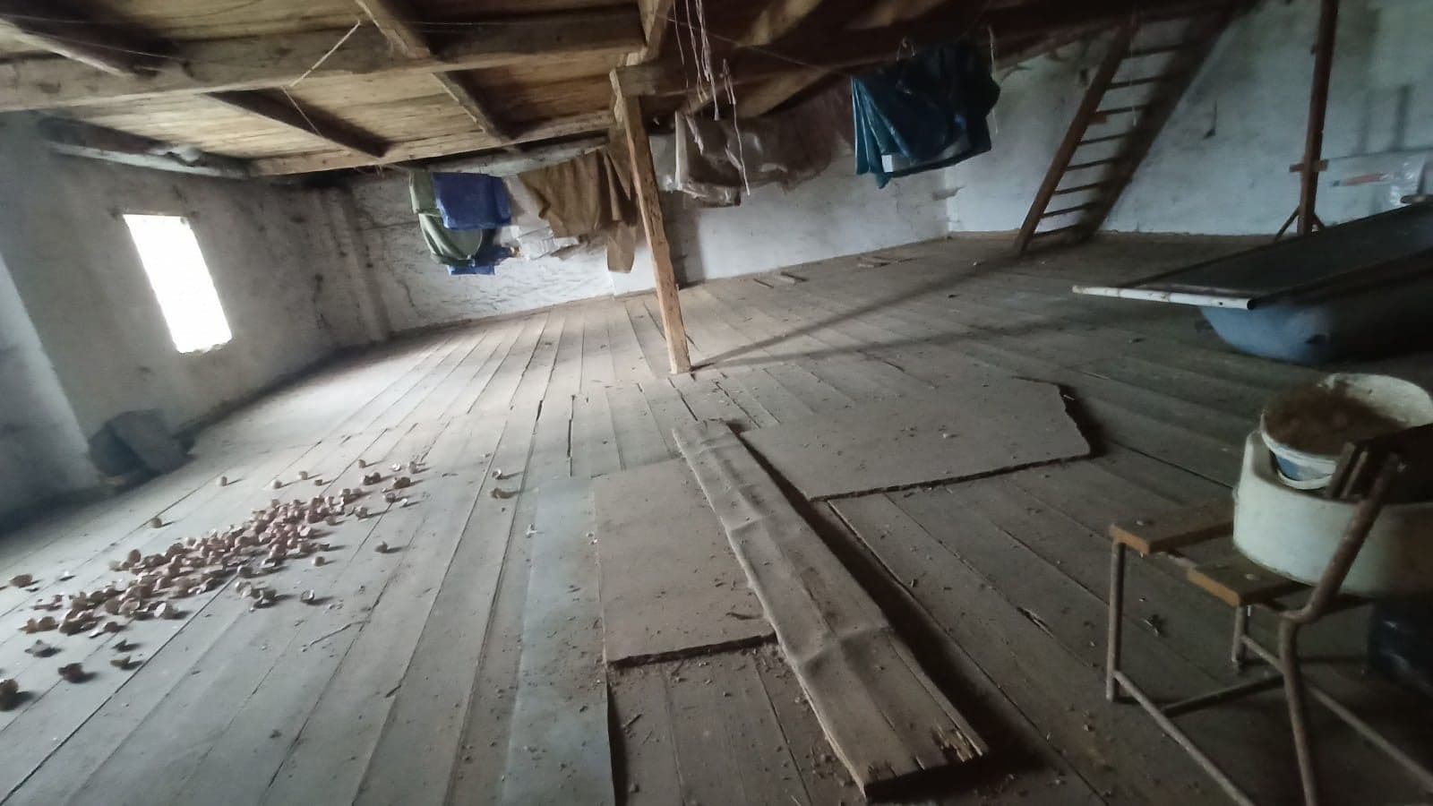Prodej domu 74 m², pozemek 2.329 m², Hořesedly, Středočeský kraj Prodej domu 74 m², pozemek 2.329 m², Hořesedly, Středočeský kraj