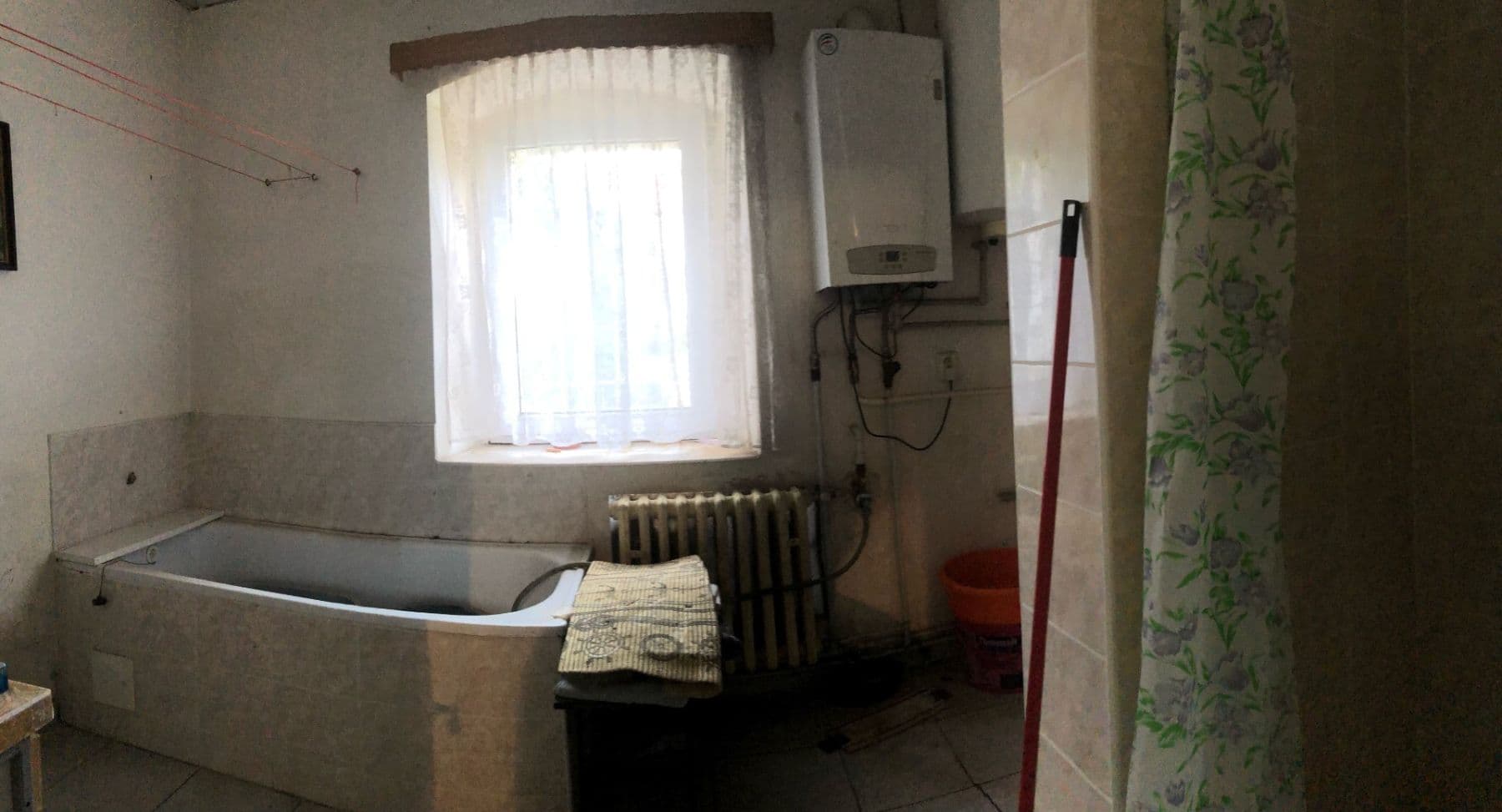 Prodej domu 74 m², pozemek 2.329 m², Hořesedly, Středočeský kraj Prodej domu 74 m², pozemek 2.329 m², Hořesedly, Středočeský kraj