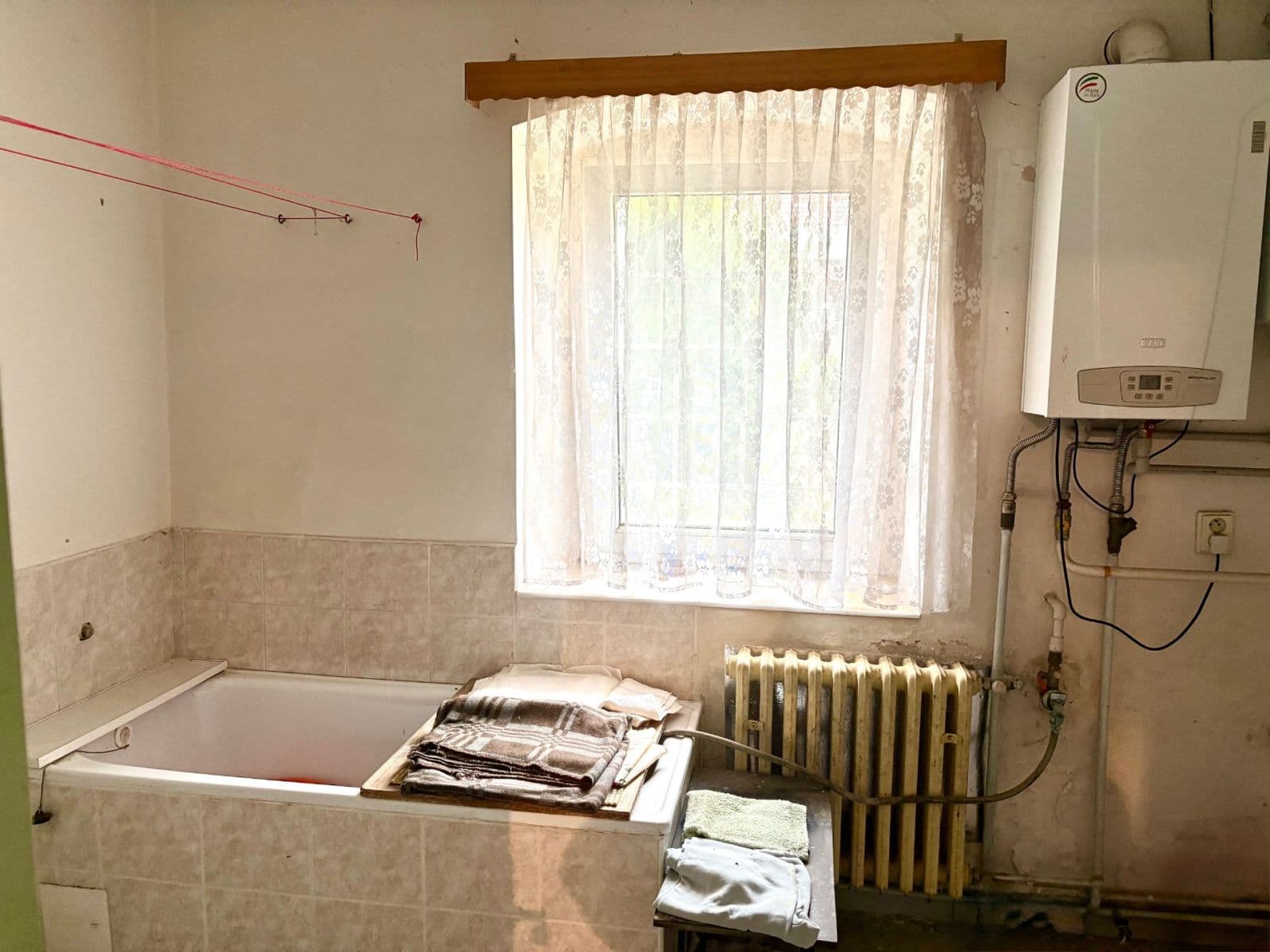 Prodej domu 74 m², pozemek 2.329 m², Hořesedly, Středočeský kraj Prodej domu 74 m², pozemek 2.329 m², Hořesedly, Středočeský kraj