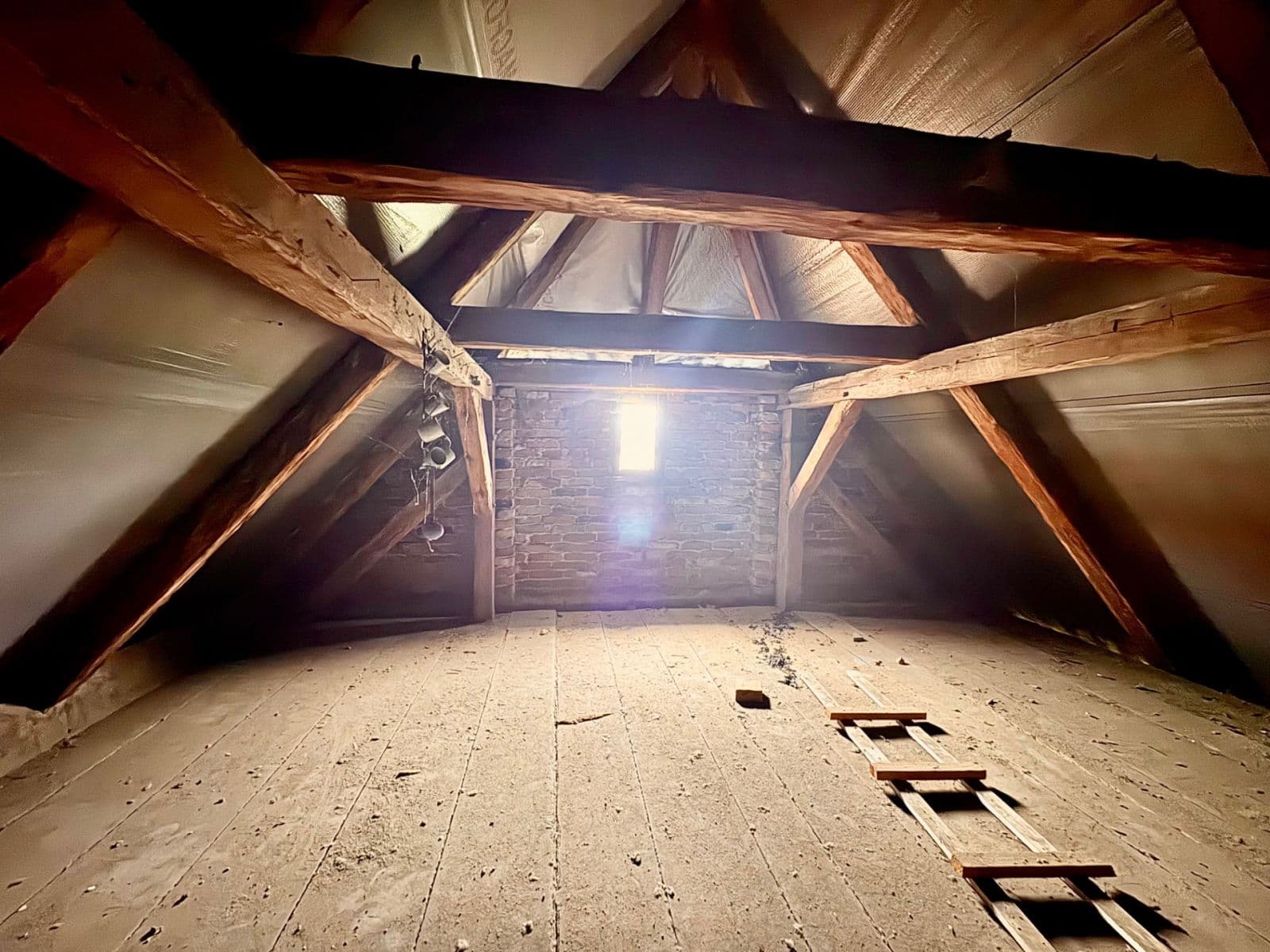 Prodej domu 74 m², pozemek 2.329 m², Hořesedly, Středočeský kraj Prodej domu 74 m², pozemek 2.329 m², Hořesedly, Středočeský kraj