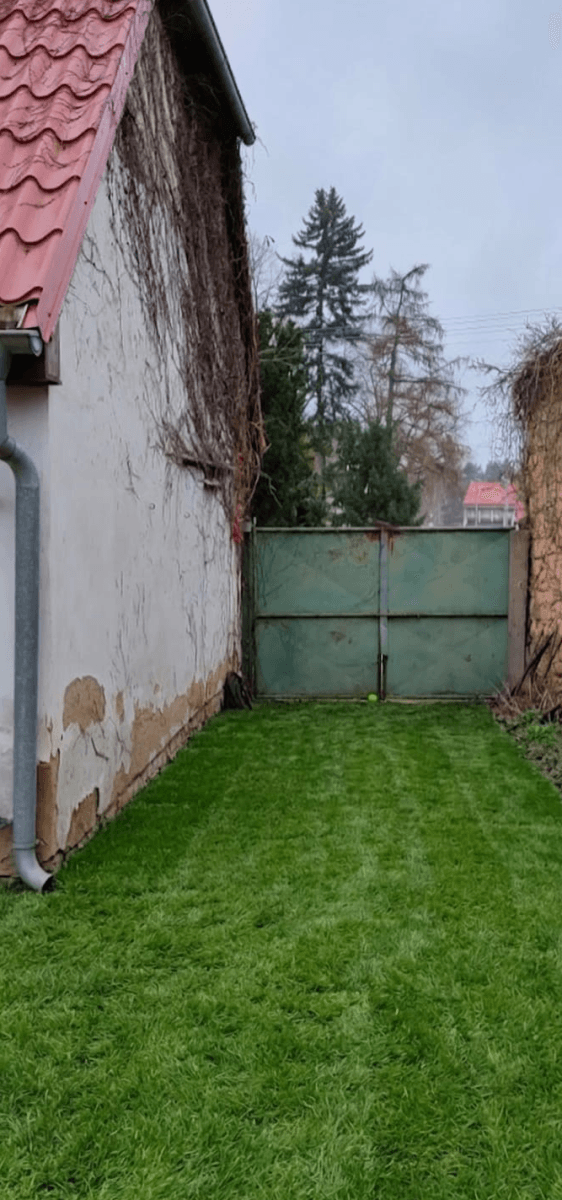 Prodej domu 74 m², pozemek 2.329 m², Hořesedly, Středočeský kraj Prodej domu 74 m², pozemek 2.329 m², Hořesedly, Středočeský kraj