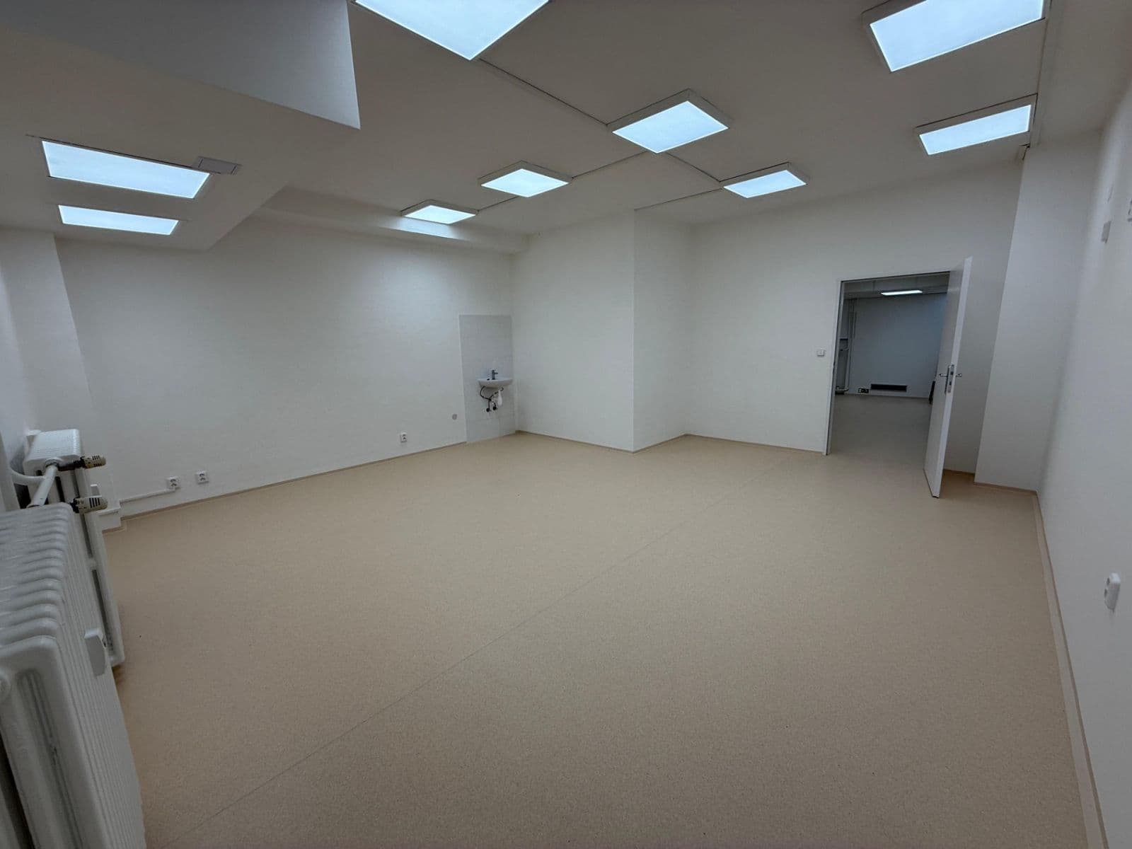 Pronájem nebytového prostoru 173 m², Hviezdoslavova, Praha, Praha Pronájem nebytového prostoru 173 m², Hviezdoslavova, Praha, Praha