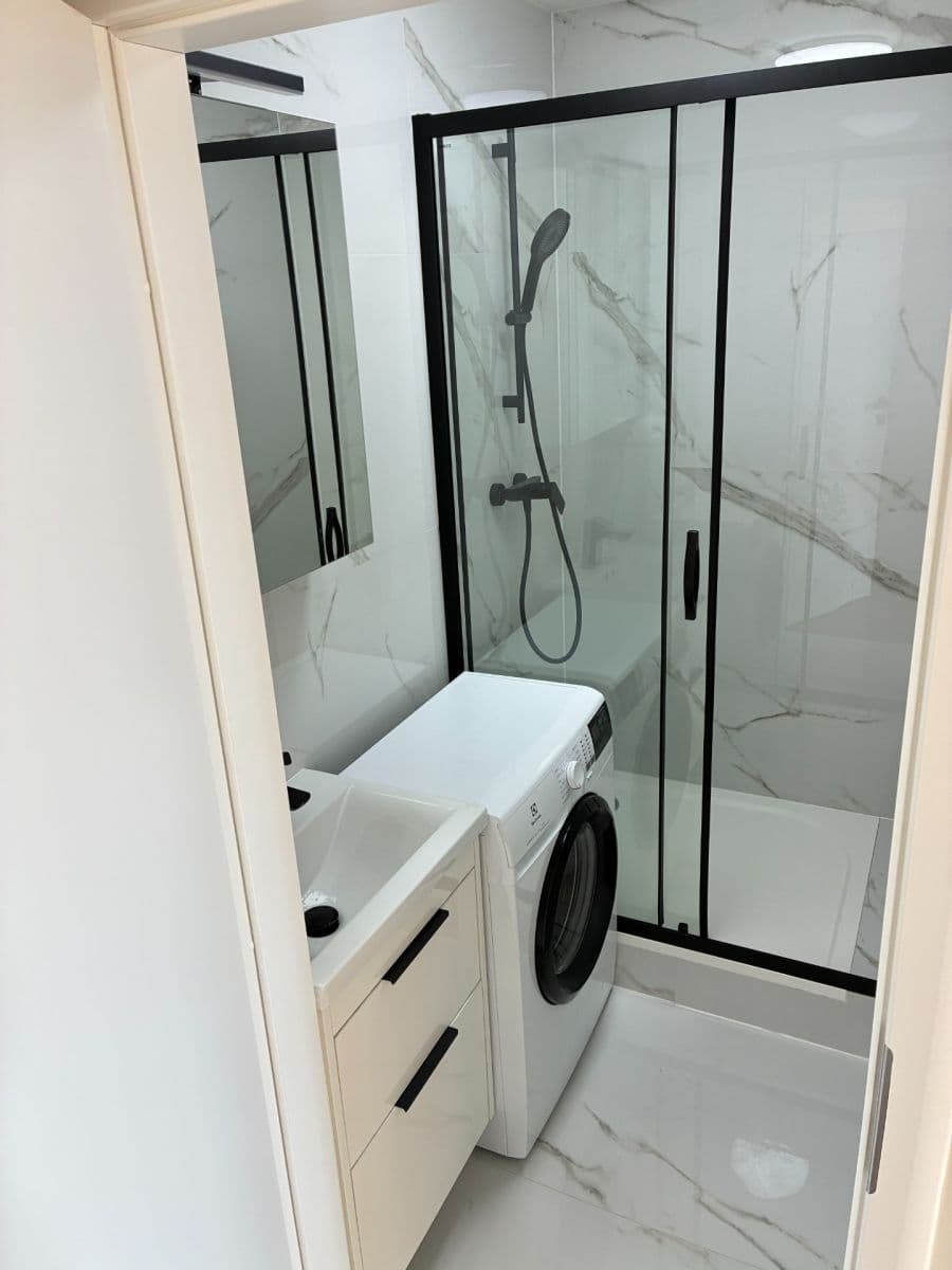 Pronájem bytu 2+kk 42 m², Brandlova, Praha, Praha Pronájem bytu 2+kk 42 m², Brandlova, Praha, Praha