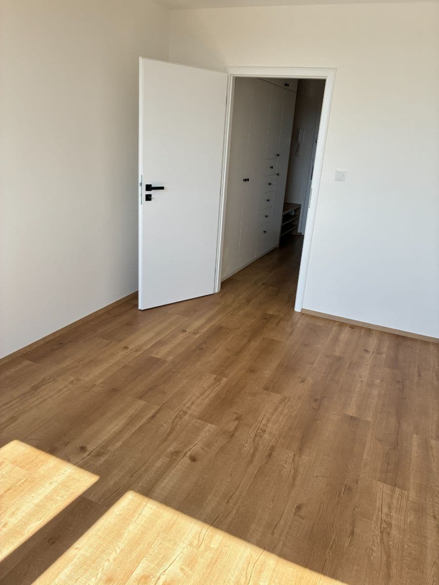 Pronájem bytu 2+kk 42 m², Brandlova, Praha, Praha Pronájem bytu 2+kk 42 m², Brandlova, Praha, Praha