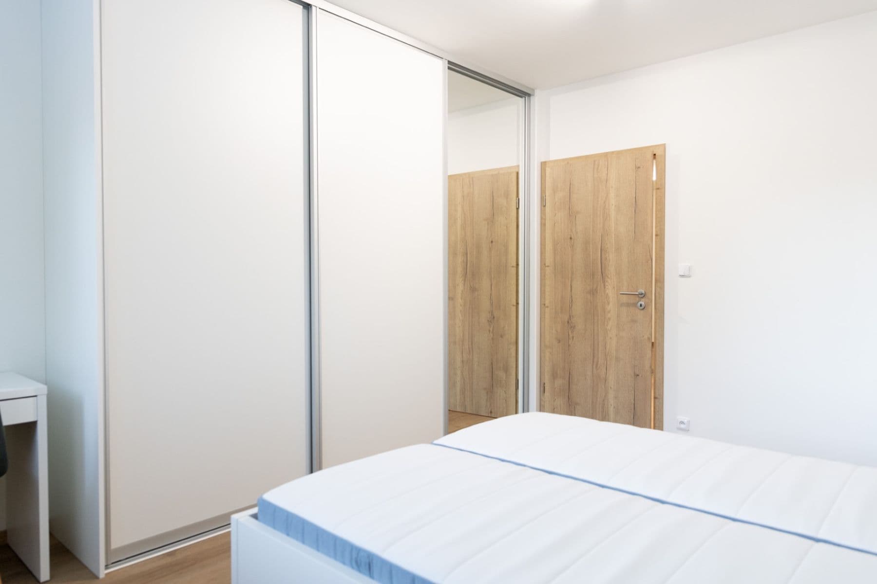Pronájem bytu 2+kk 65 m², Nad Stráněmi, Zlín, Zlínský kraj Pronájem bytu 2+kk 65 m², Nad Stráněmi, Zlín, Zlínský kraj