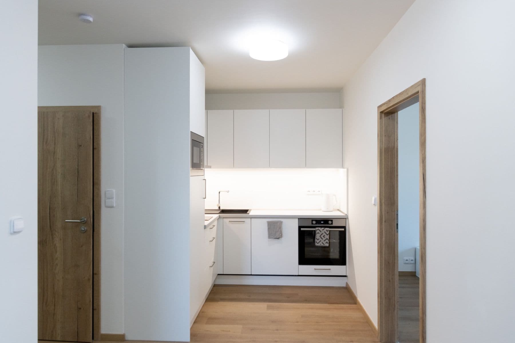 Pronájem bytu 2+kk 65 m², Nad Stráněmi, Zlín, Zlínský kraj Pronájem bytu 2+kk 65 m², Nad Stráněmi, Zlín, Zlínský kraj