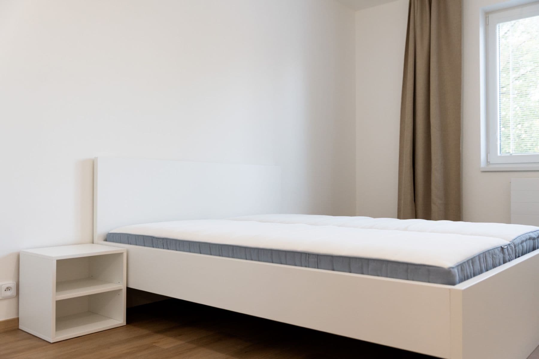 Pronájem bytu 2+kk 65 m², Nad Stráněmi, Zlín, Zlínský kraj Pronájem bytu 2+kk 65 m², Nad Stráněmi, Zlín, Zlínský kraj