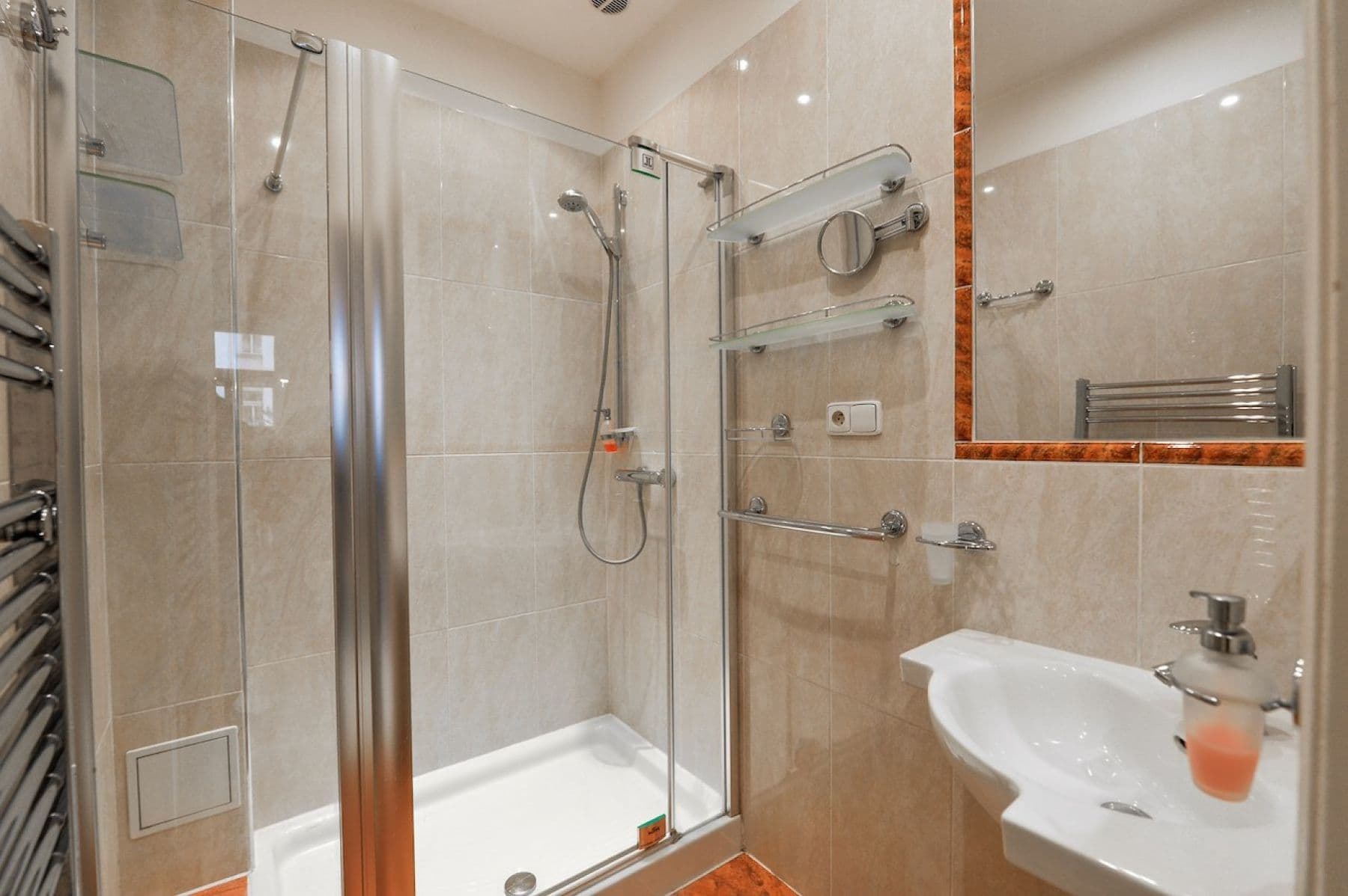 Pronájem bytu 2+1 79 m², U Milosrdných, Praha, Praha Pronájem bytu 2+1 79 m², U Milosrdných, Praha, Praha